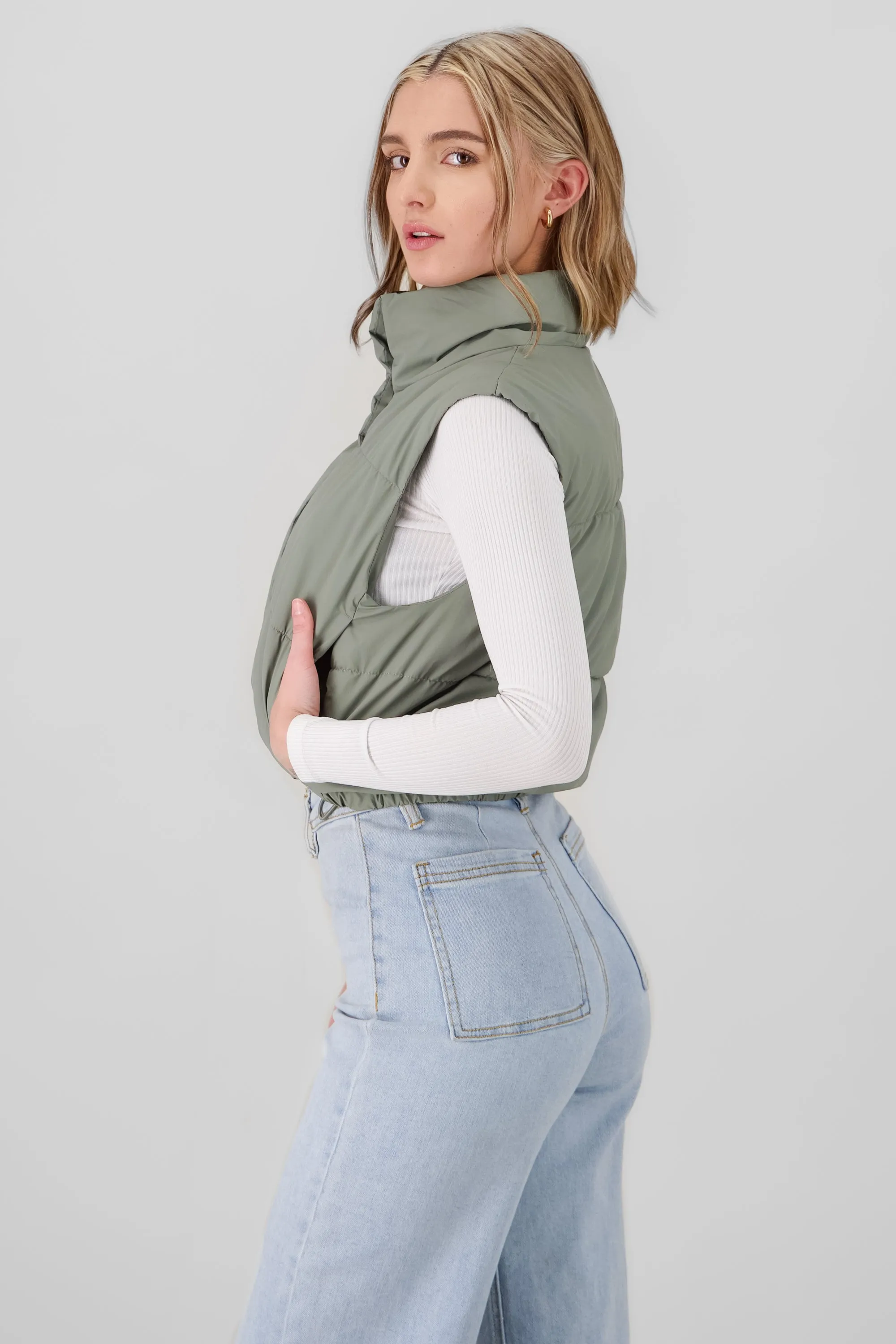 Chaleco con cuello alto liso sold by Shasa product image thumbnail 3