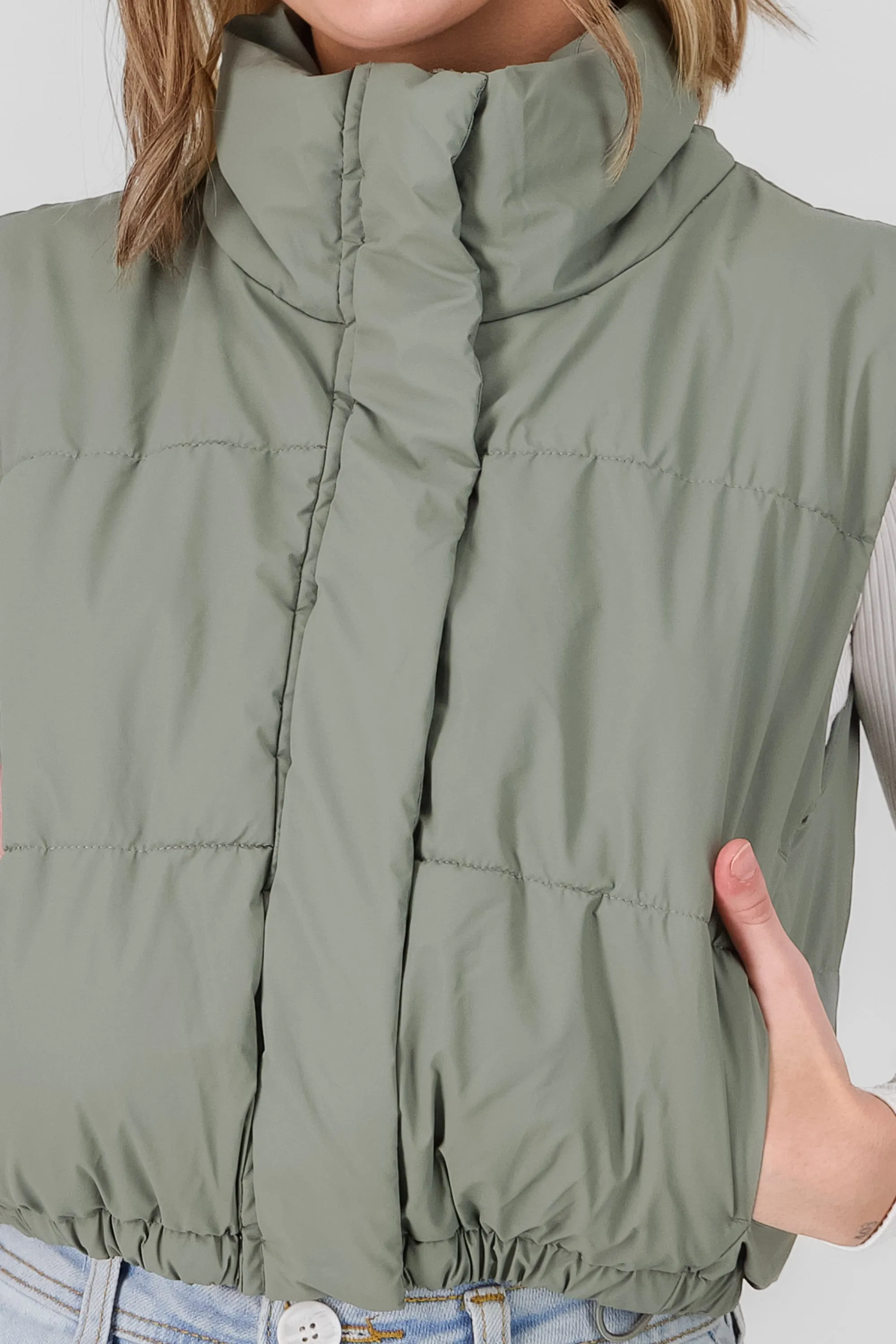 Chaleco con cuello alto liso sold by Shasa product image thumbnail 5