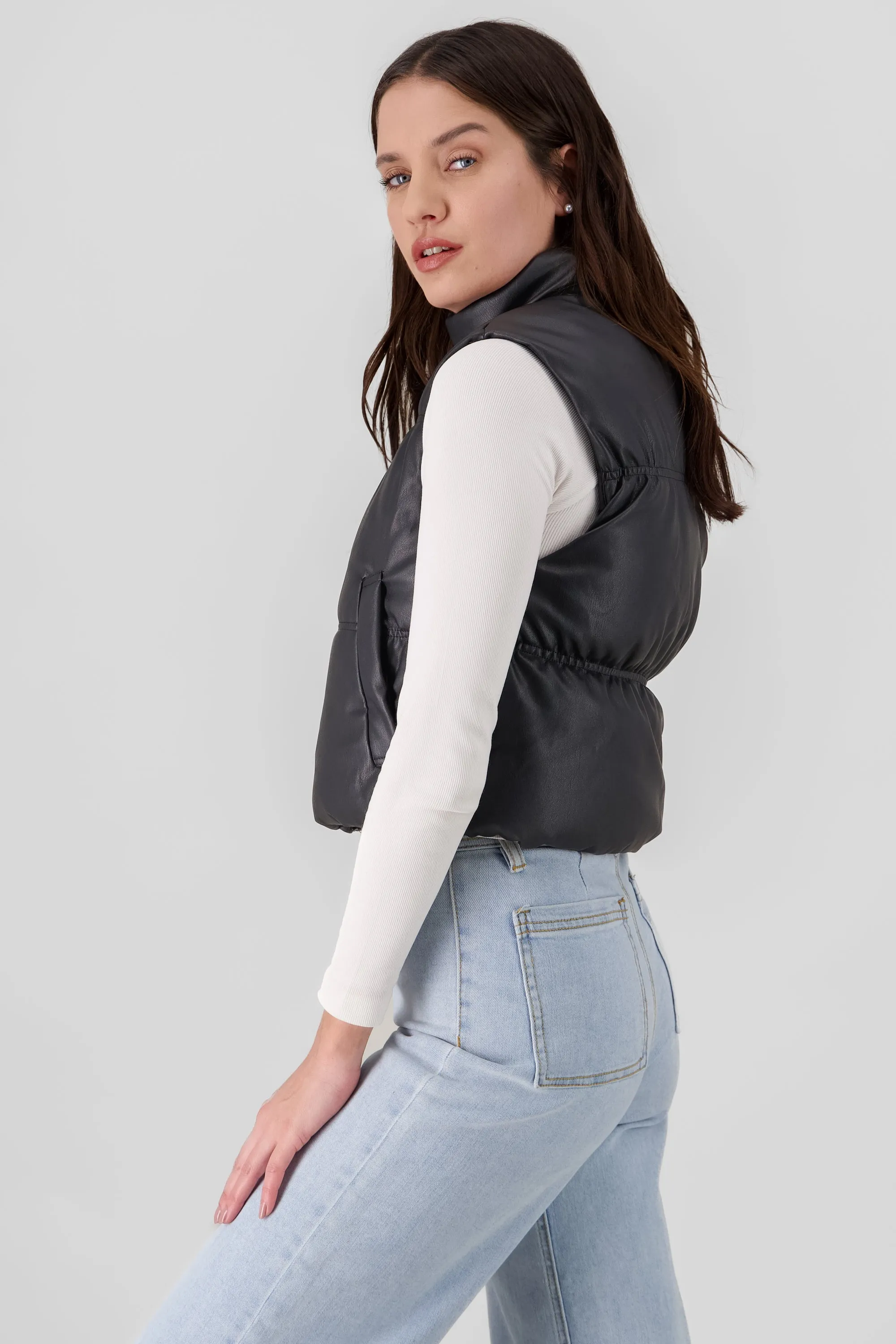 Chaleco efecto piel forrado peluche sold by Shasa product image thumbnail 3