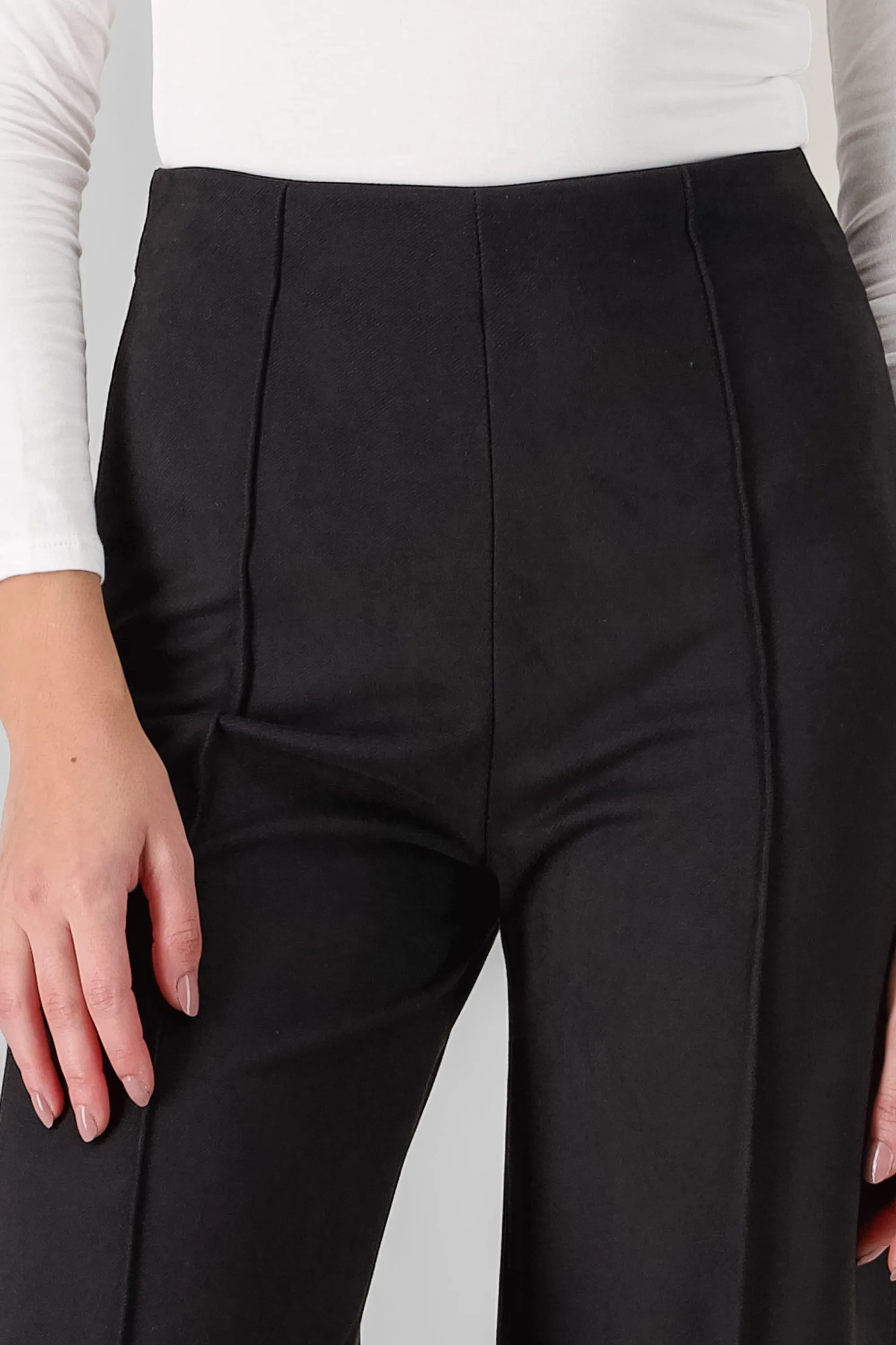Pantalon detalle costura sold by Shasa product image thumbnail 5