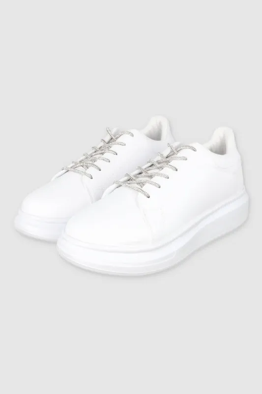 TENIS BUMPY AGUJETA BRILLOS sold by Shasa