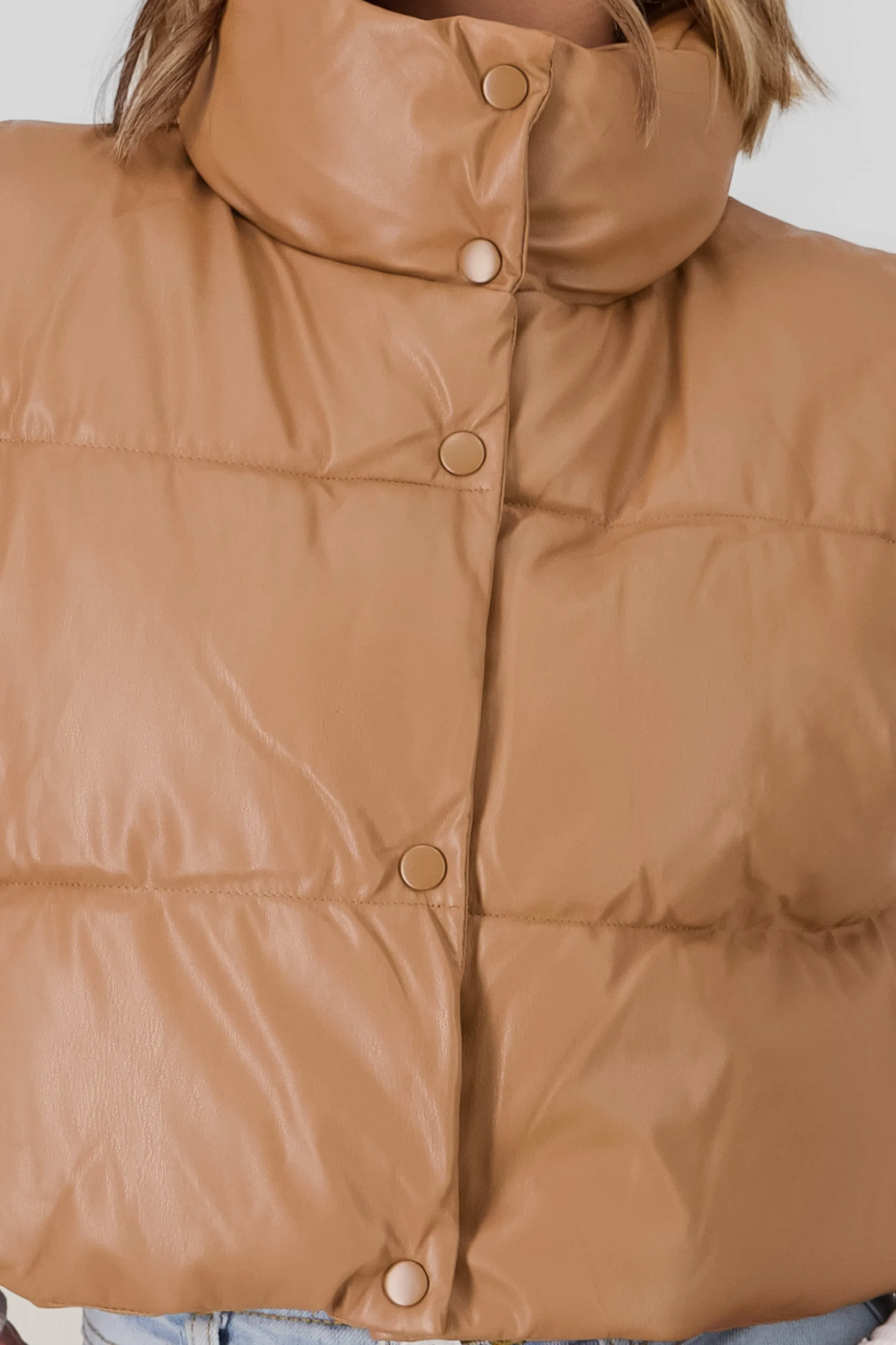 Chaleco corto capitonado PU sold by Shasa product image thumbnail 5