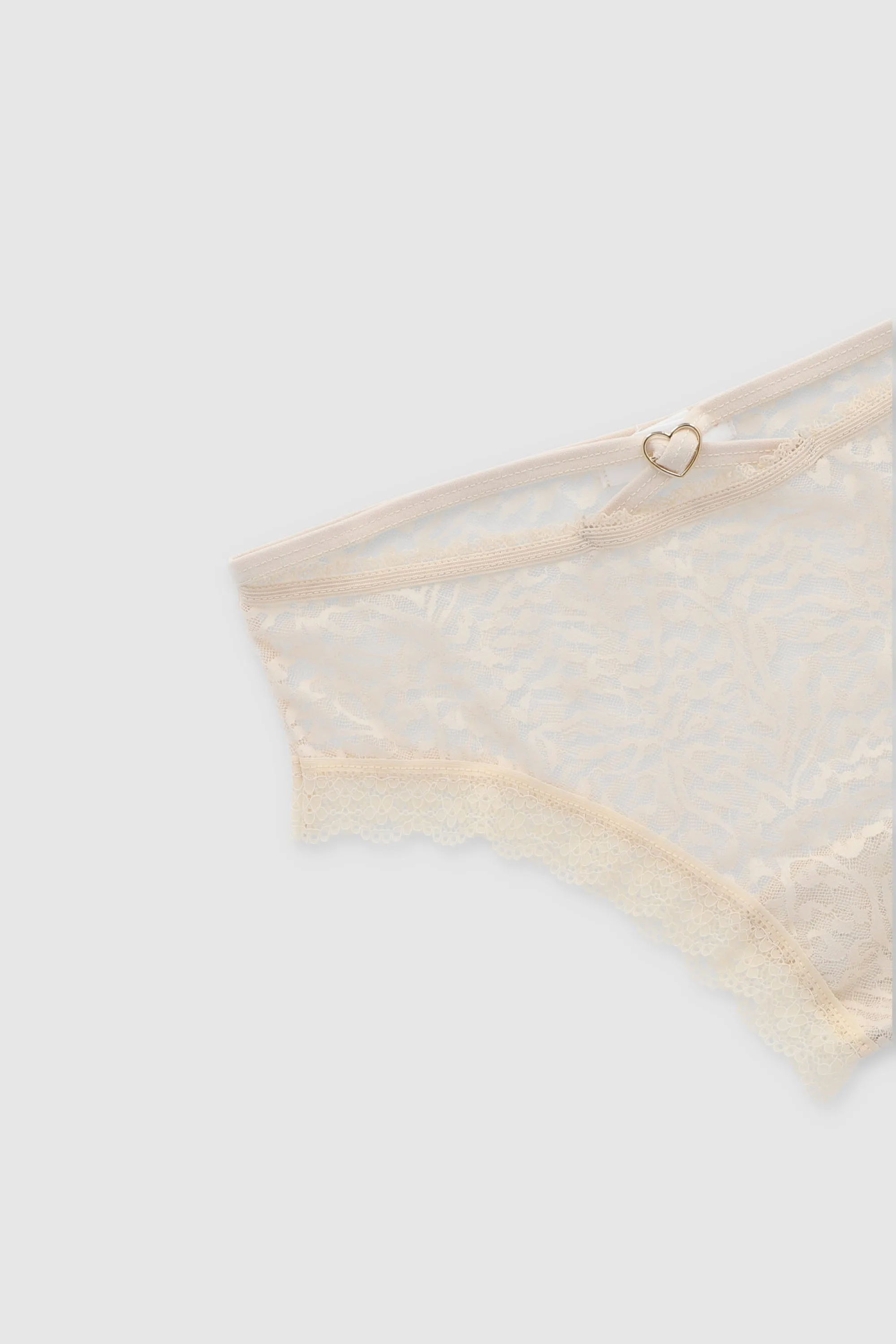 Calzón de encaje con bies sold by Shasa product image thumbnail 3