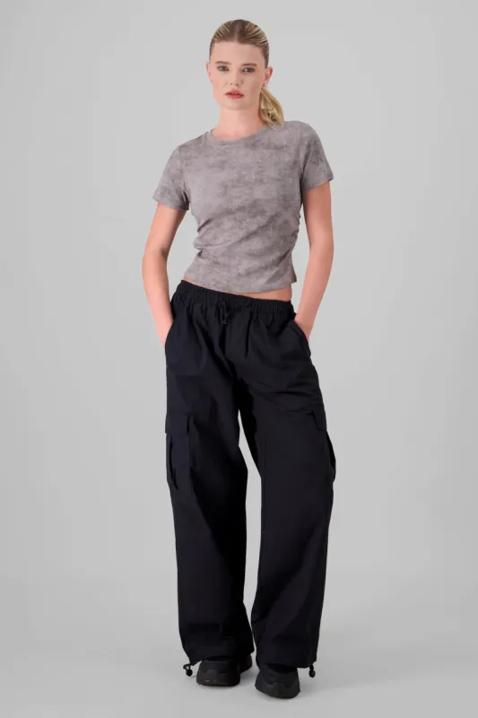 Pantalon parachute bolsas cargo sold by Shasa