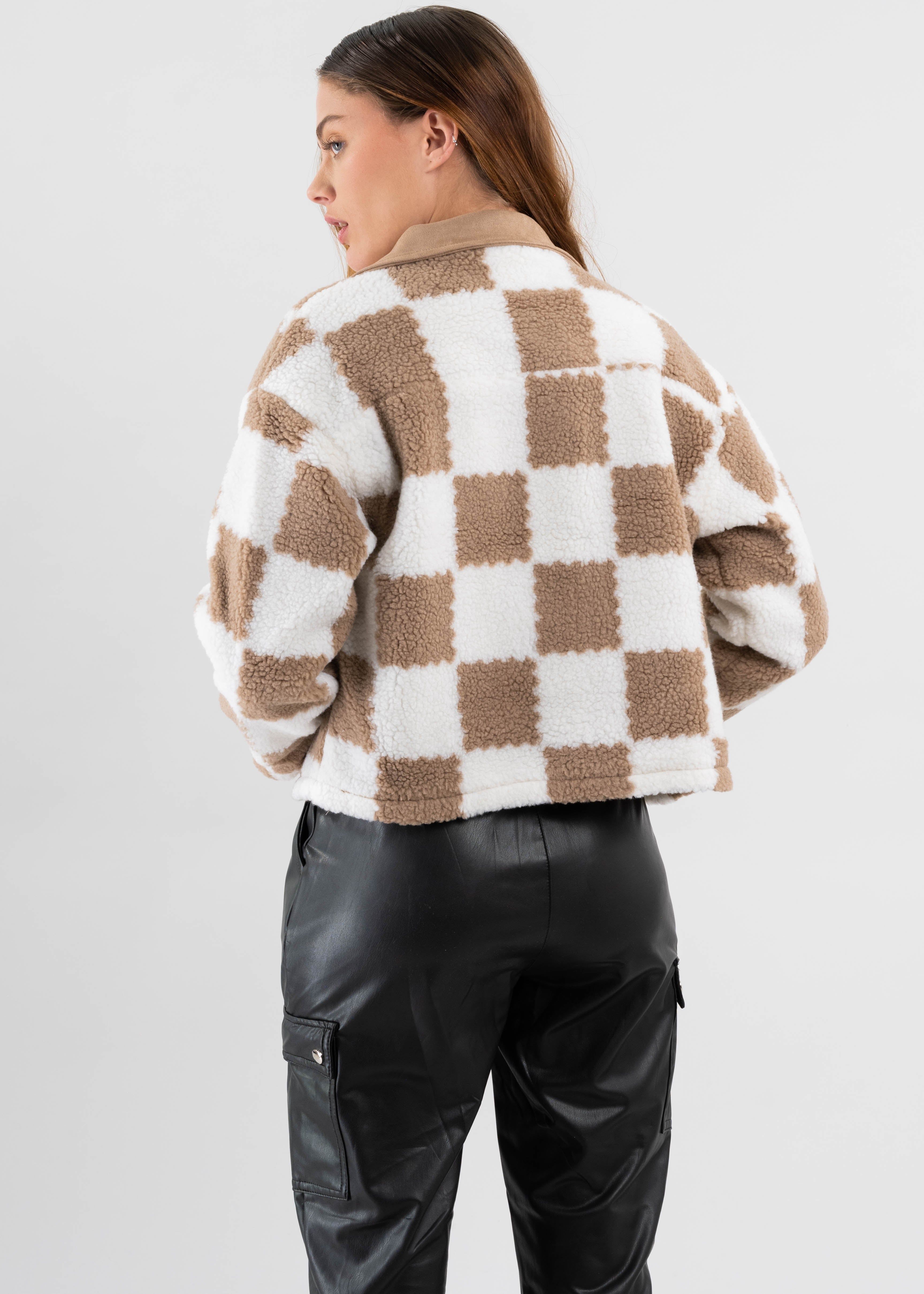 Chamarra peluche cuadros sold by Shasa