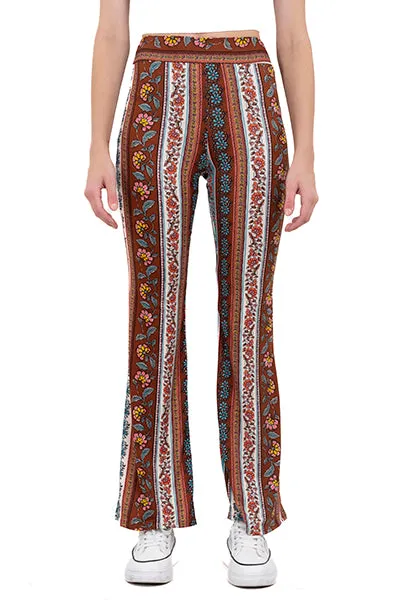 Pantalón flare flores tribales sold by Shasa