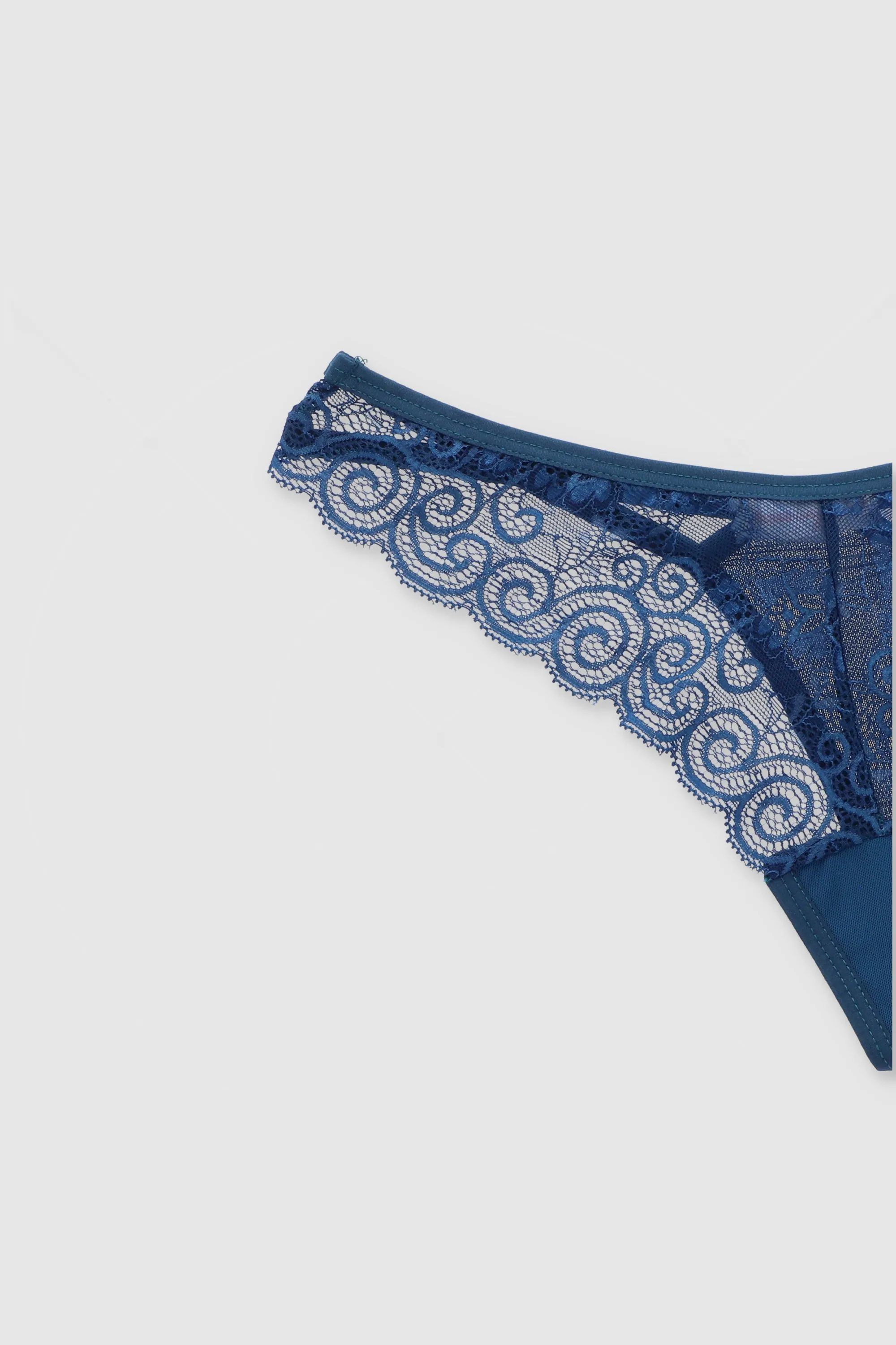 Tanga de encaje con bies sold by Shasa product image thumbnail 3