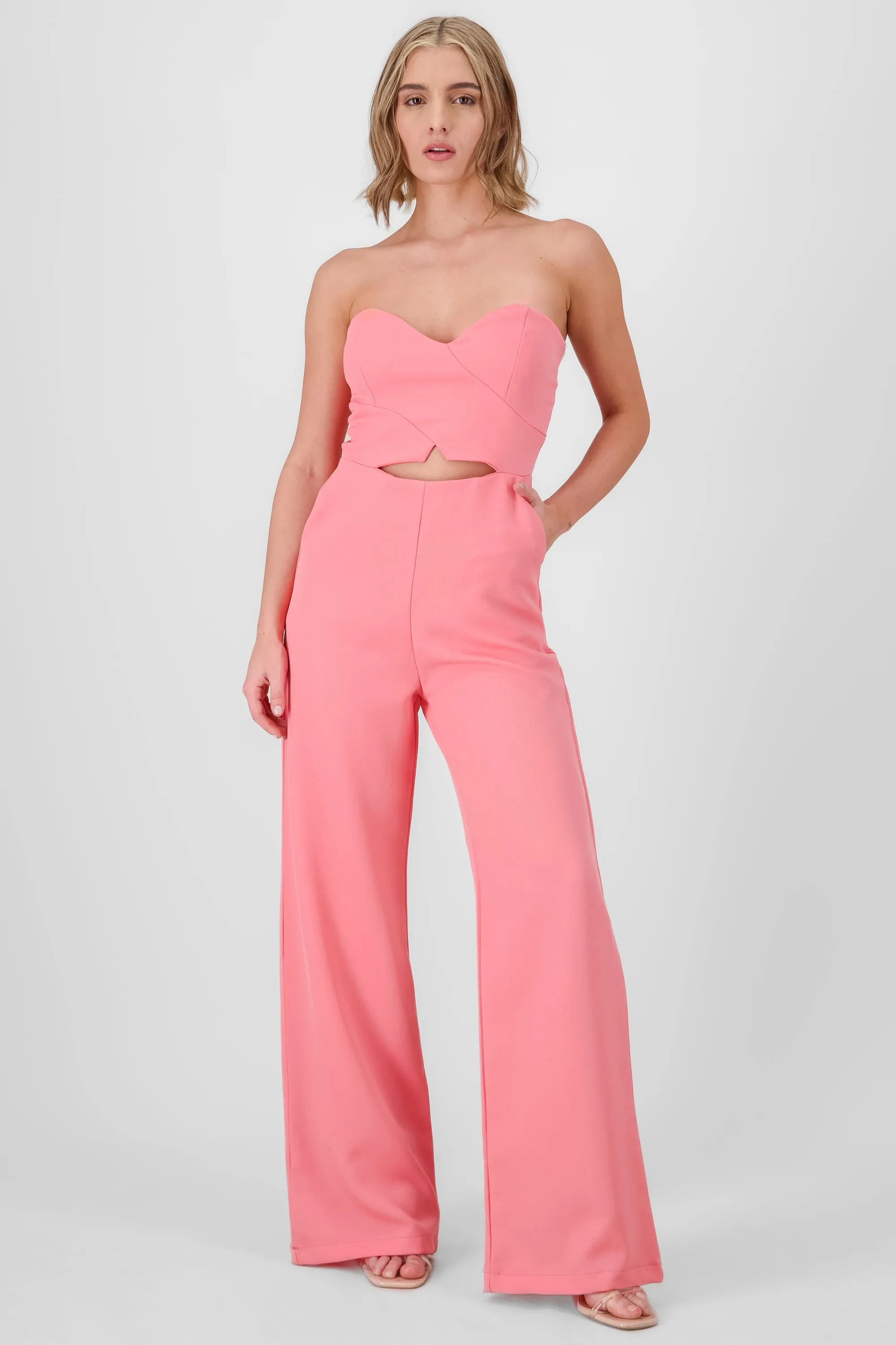 Jumpsuit strapless cierre espalda sold by Shasa