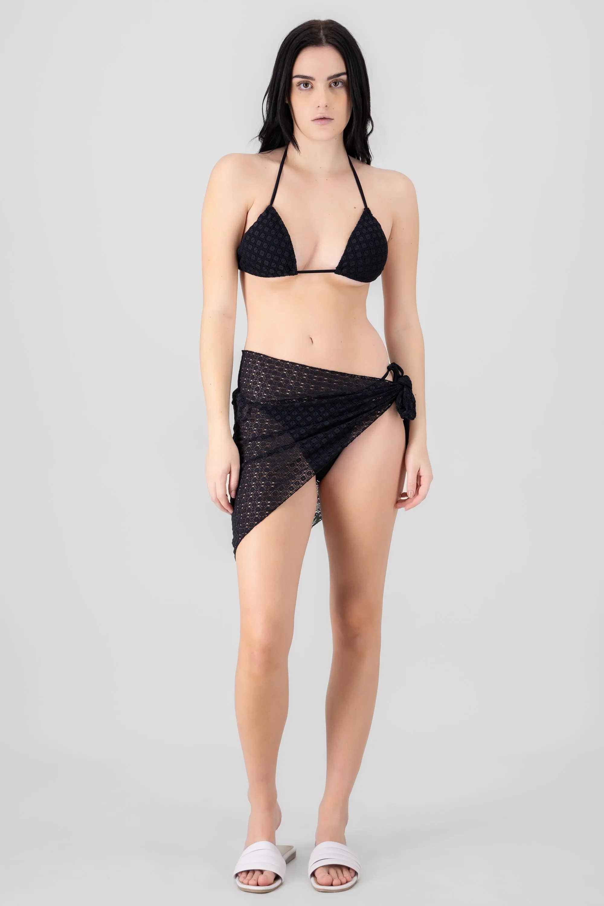 Bikini tres pzs tipo crochet sold by Shasa