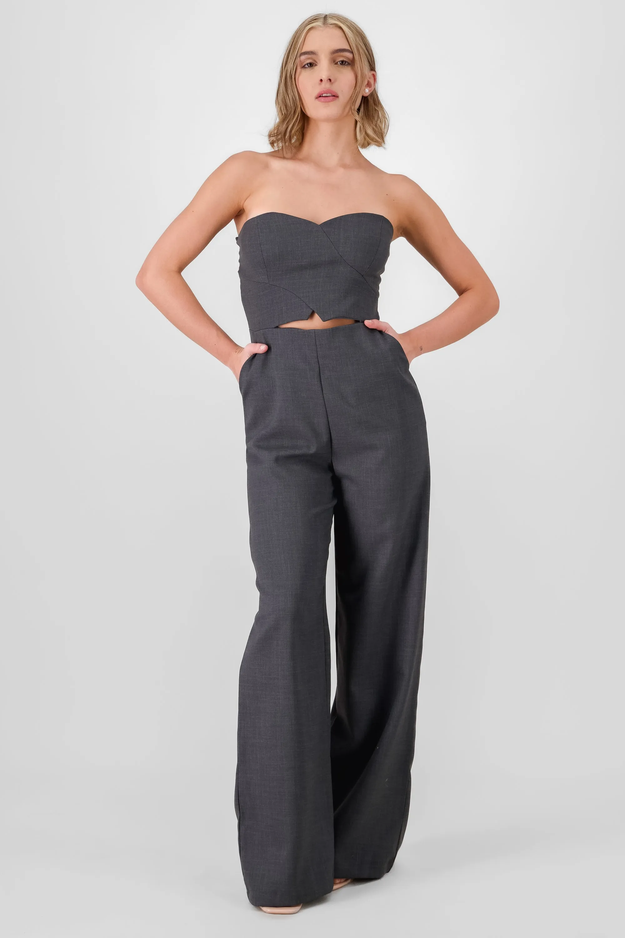 Jumpsuit strapless cierre espalda sold by Shasa product image thumbnail 2
