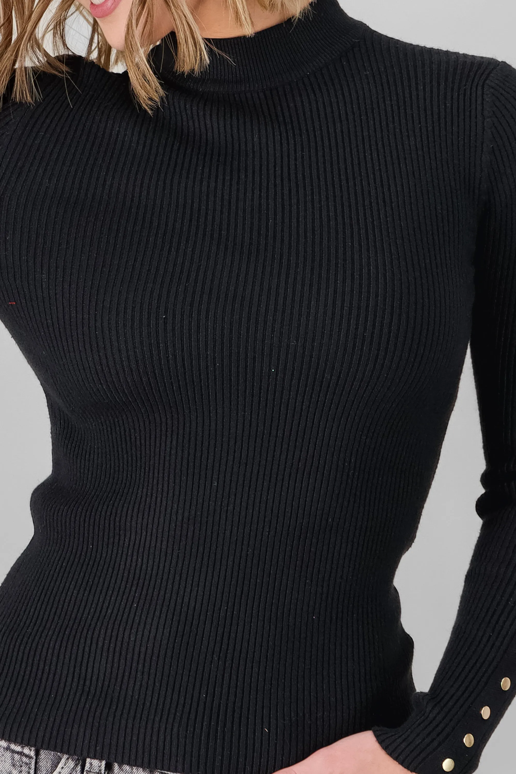 Sueter tejido detalle botones mangas sold by Shasa product image thumbnail 5