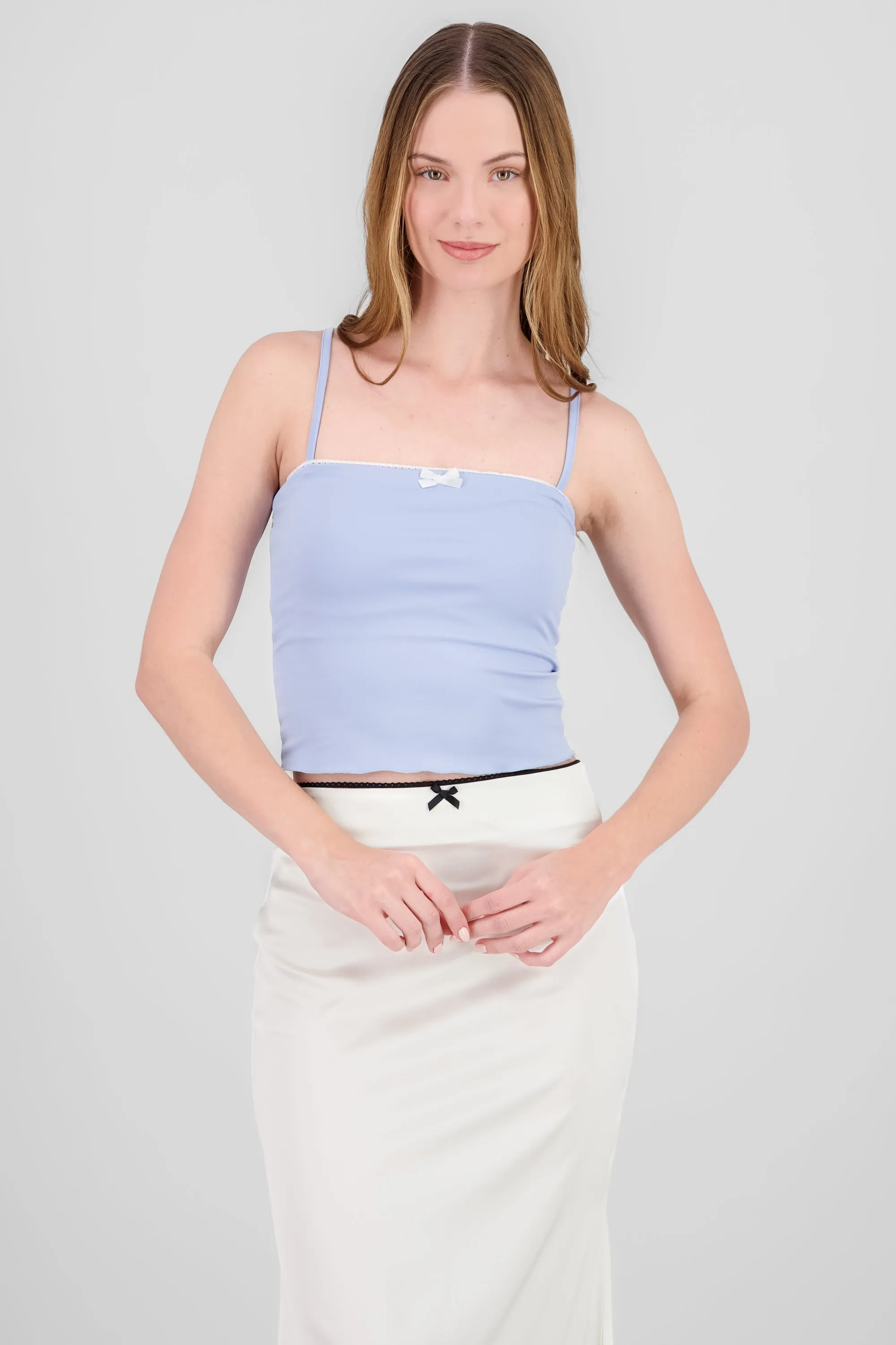 Top detalle contraste con moño sold by Shasa product image thumbnail 2