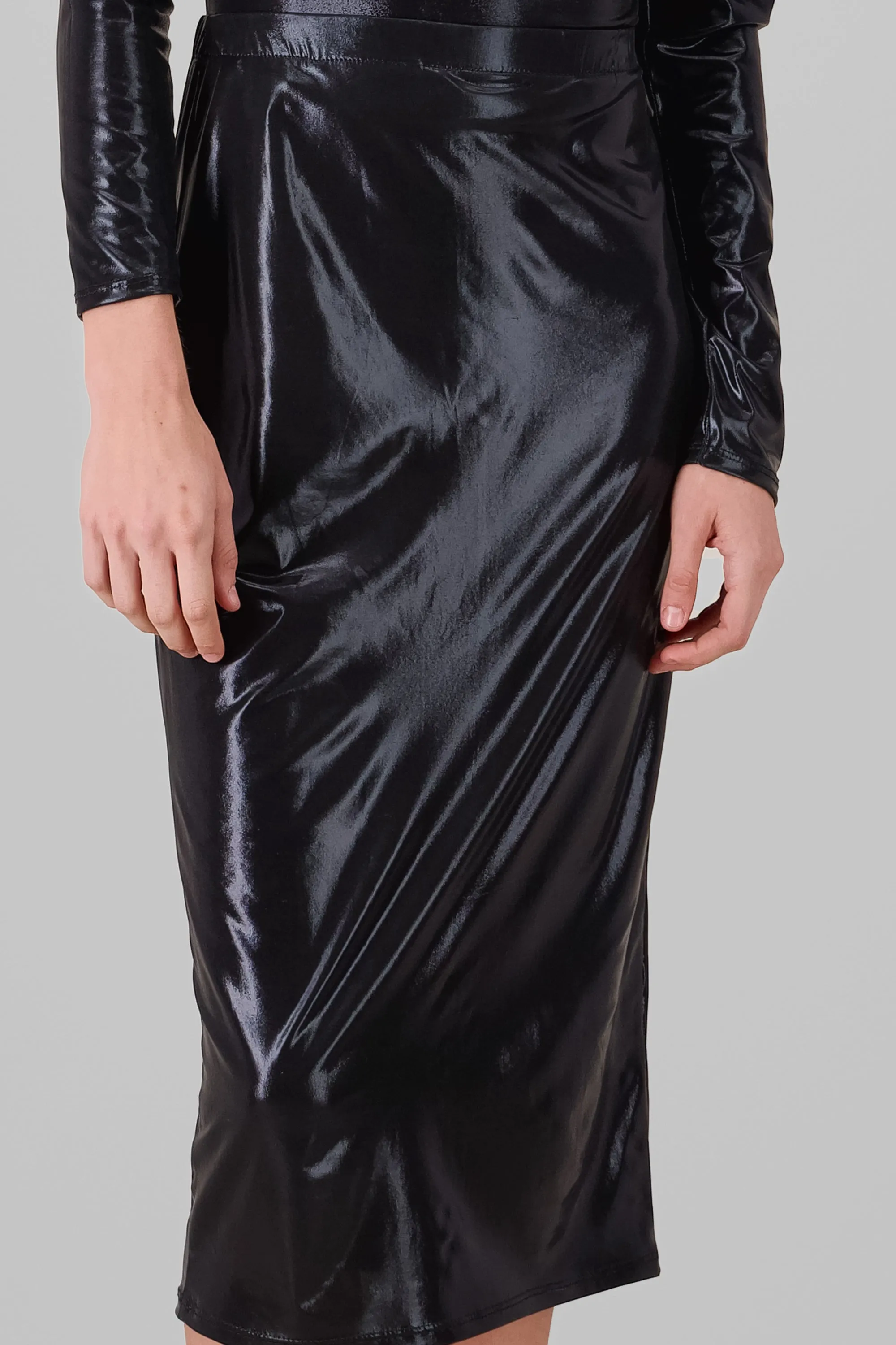 Falda midi brillosa sold by Shasa product image thumbnail 5