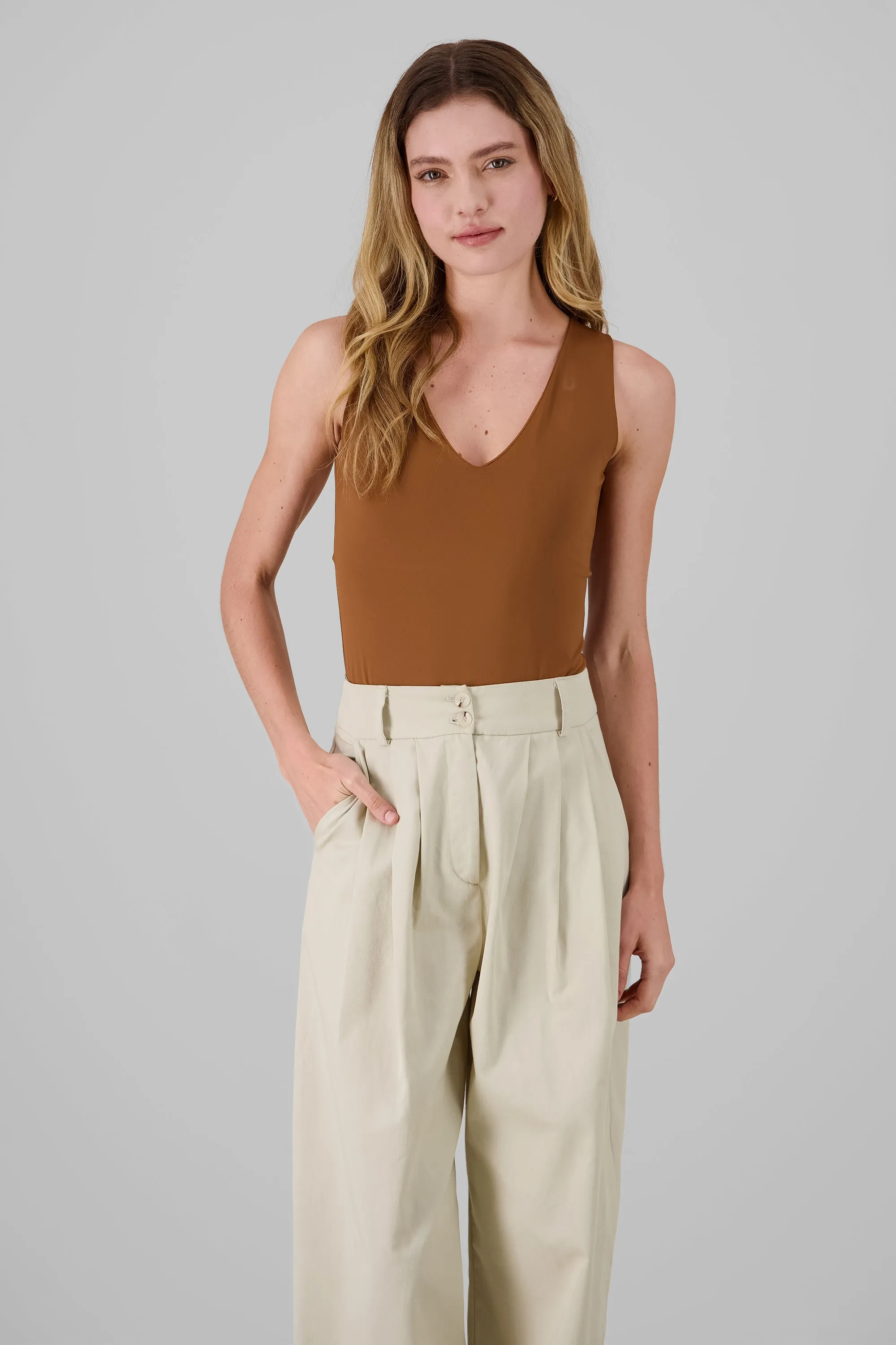 Bodysuit escote V liso Hypsters sold by Shasa