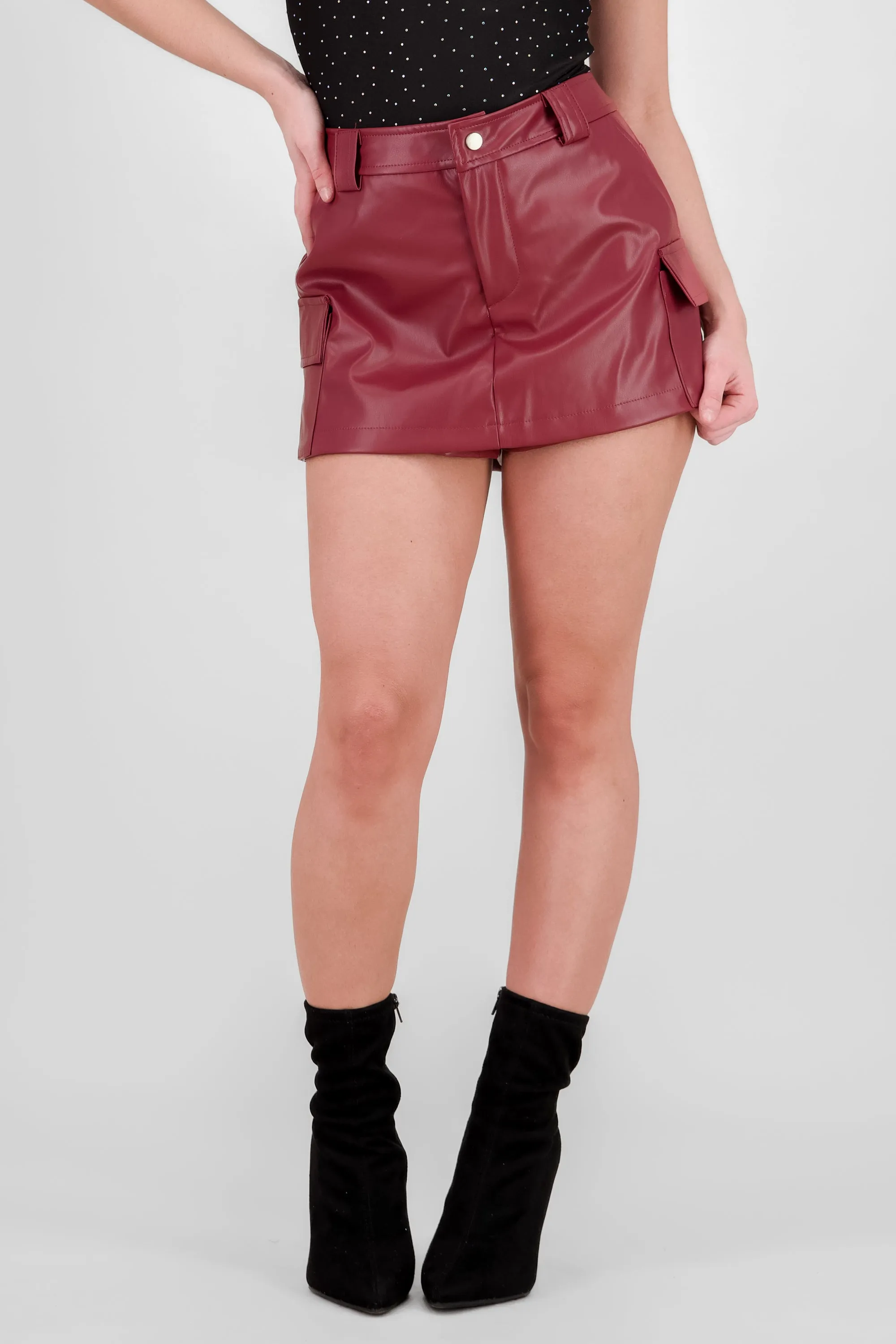 Falda short lisa PU sold by Shasa product image thumbnail 2