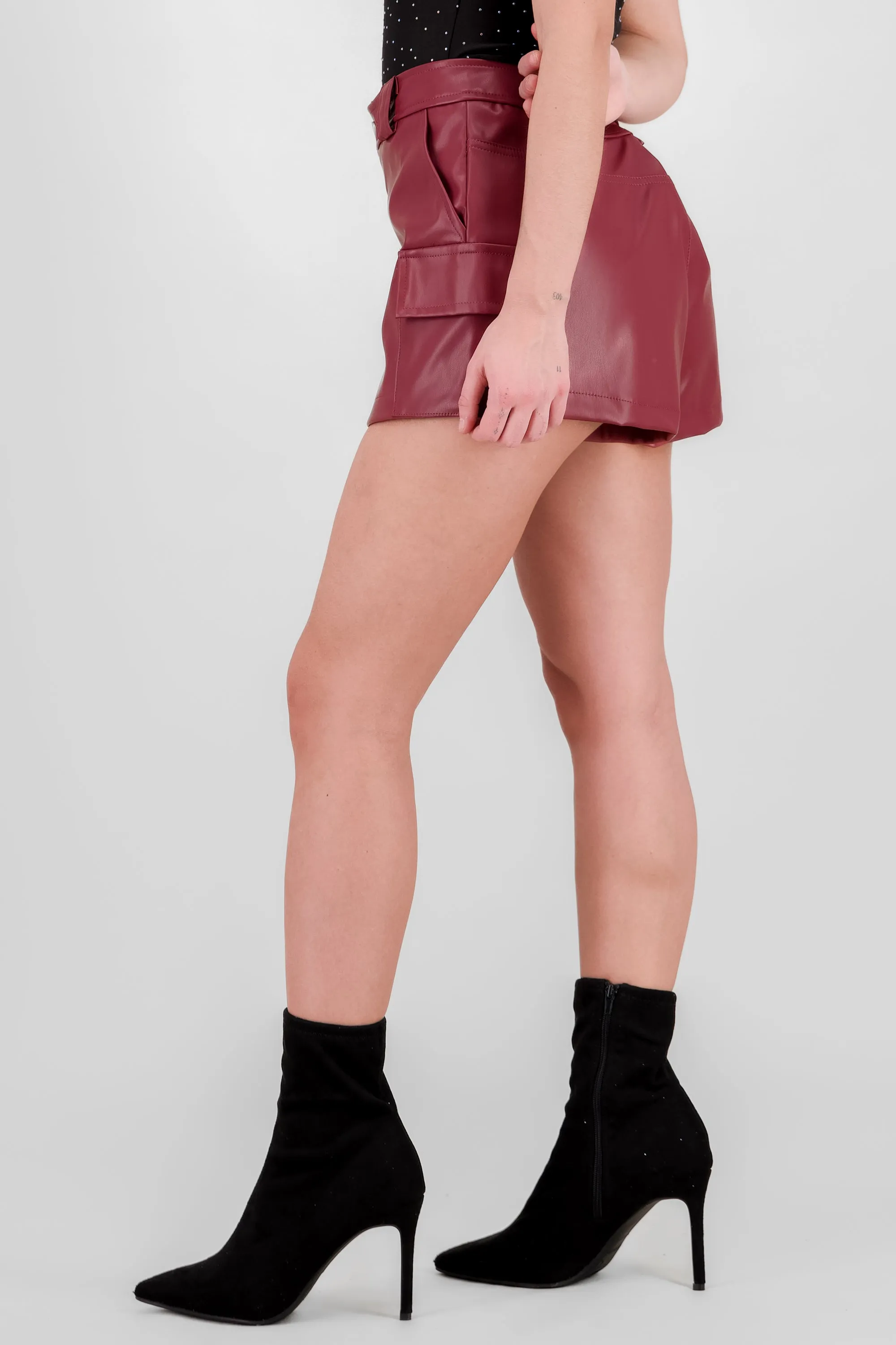 Falda short lisa PU sold by Shasa product image thumbnail 3