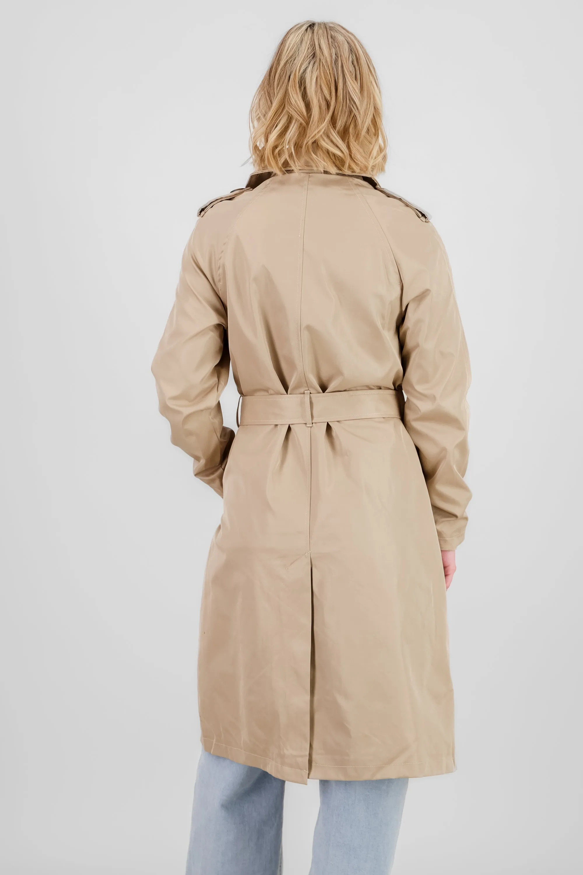 Gabardina larga detalle botones sold by Shasa product image thumbnail 4