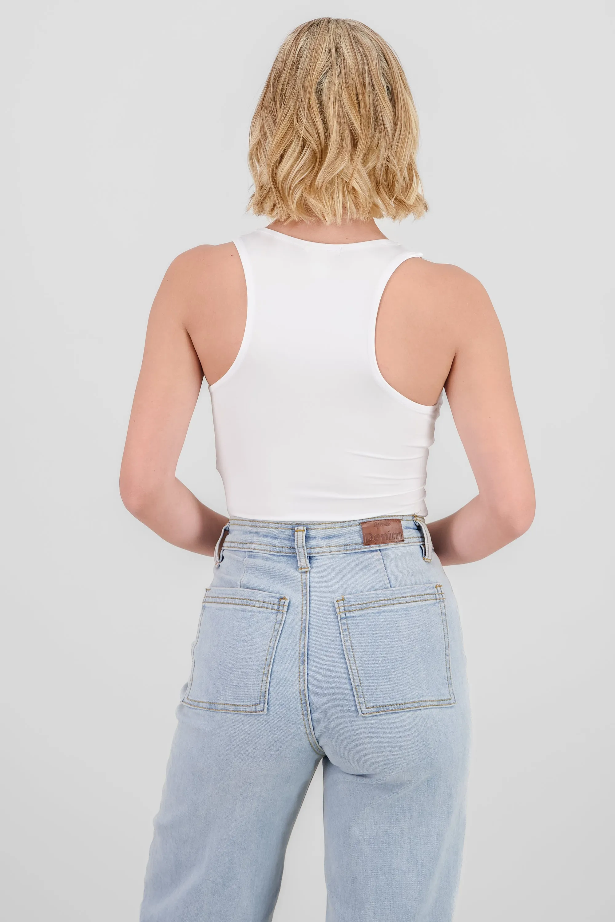 Bodysuit con escote profundo liso sold by Shasa product image thumbnail 4