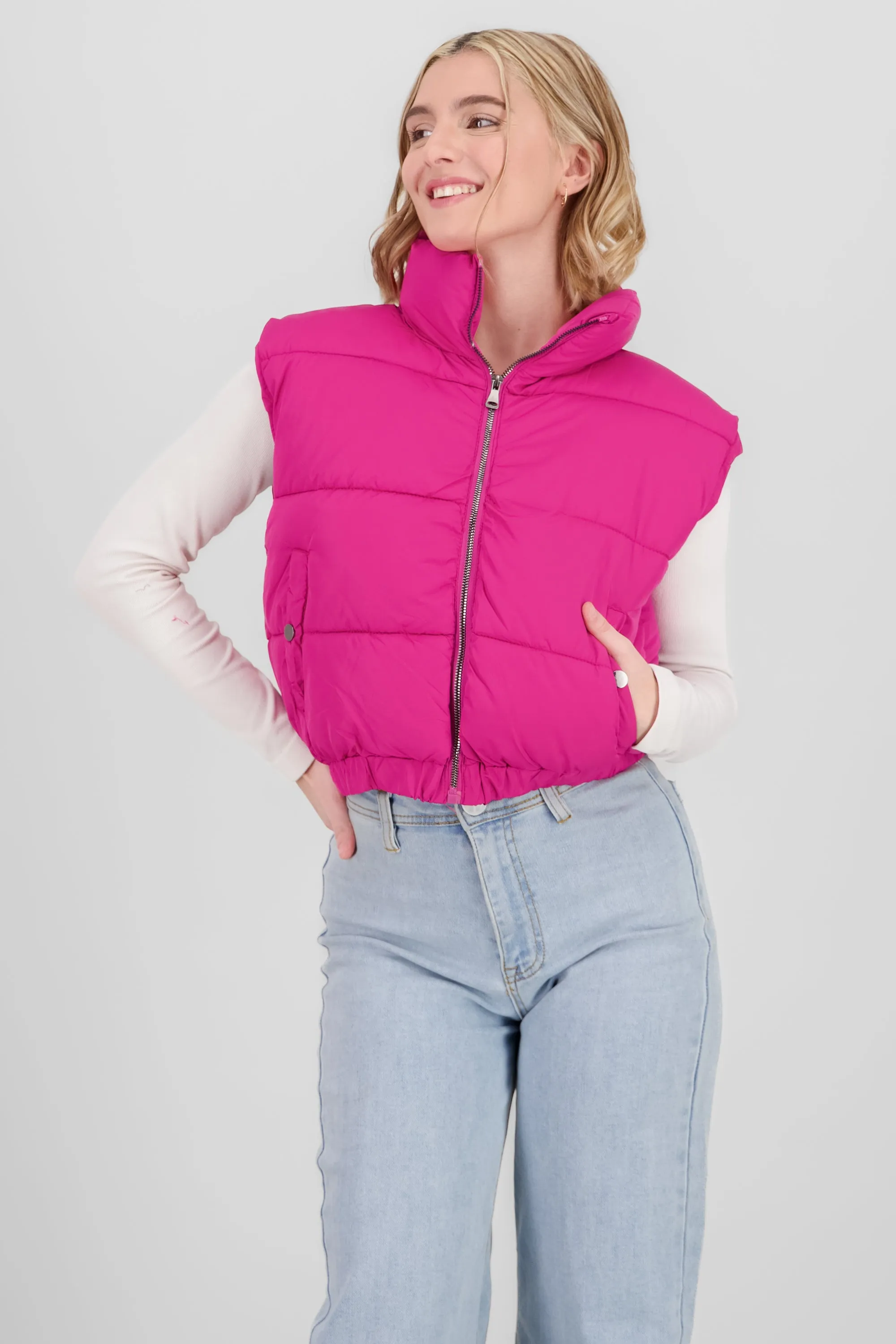 Chaleco capitonado crop sold by Shasa product image thumbnail 2