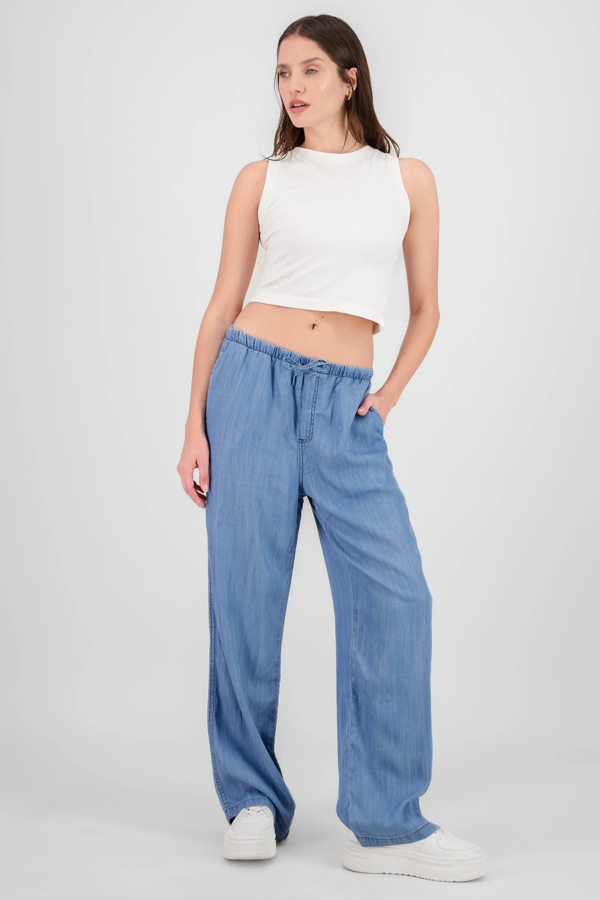 Pantalón fluido jareta sold by Shasa