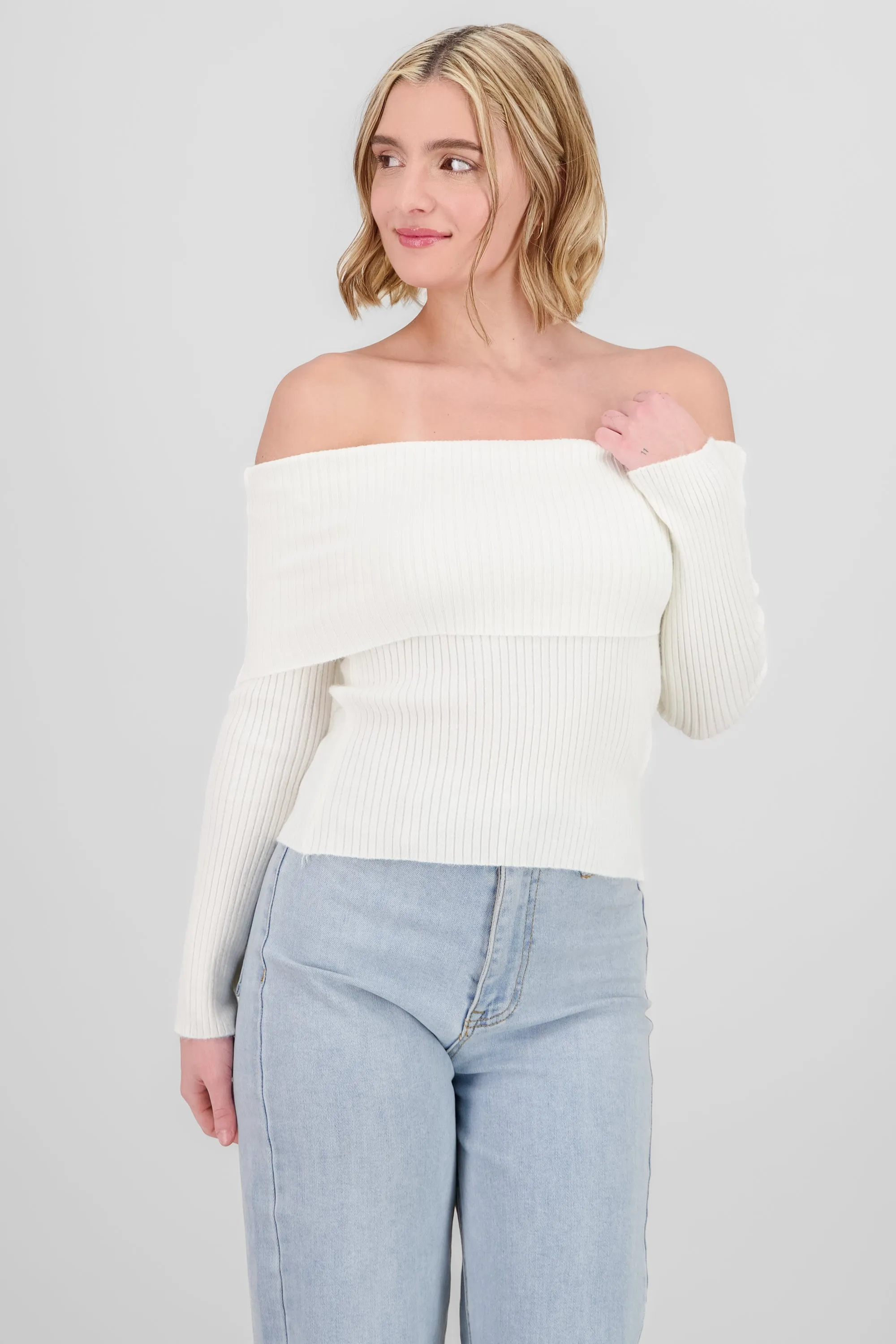 Sueter off shoulder tejido de punto sold by Shasa product image thumbnail 2