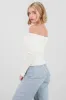 Sueter off shoulder tejido de punto sold by Shasa