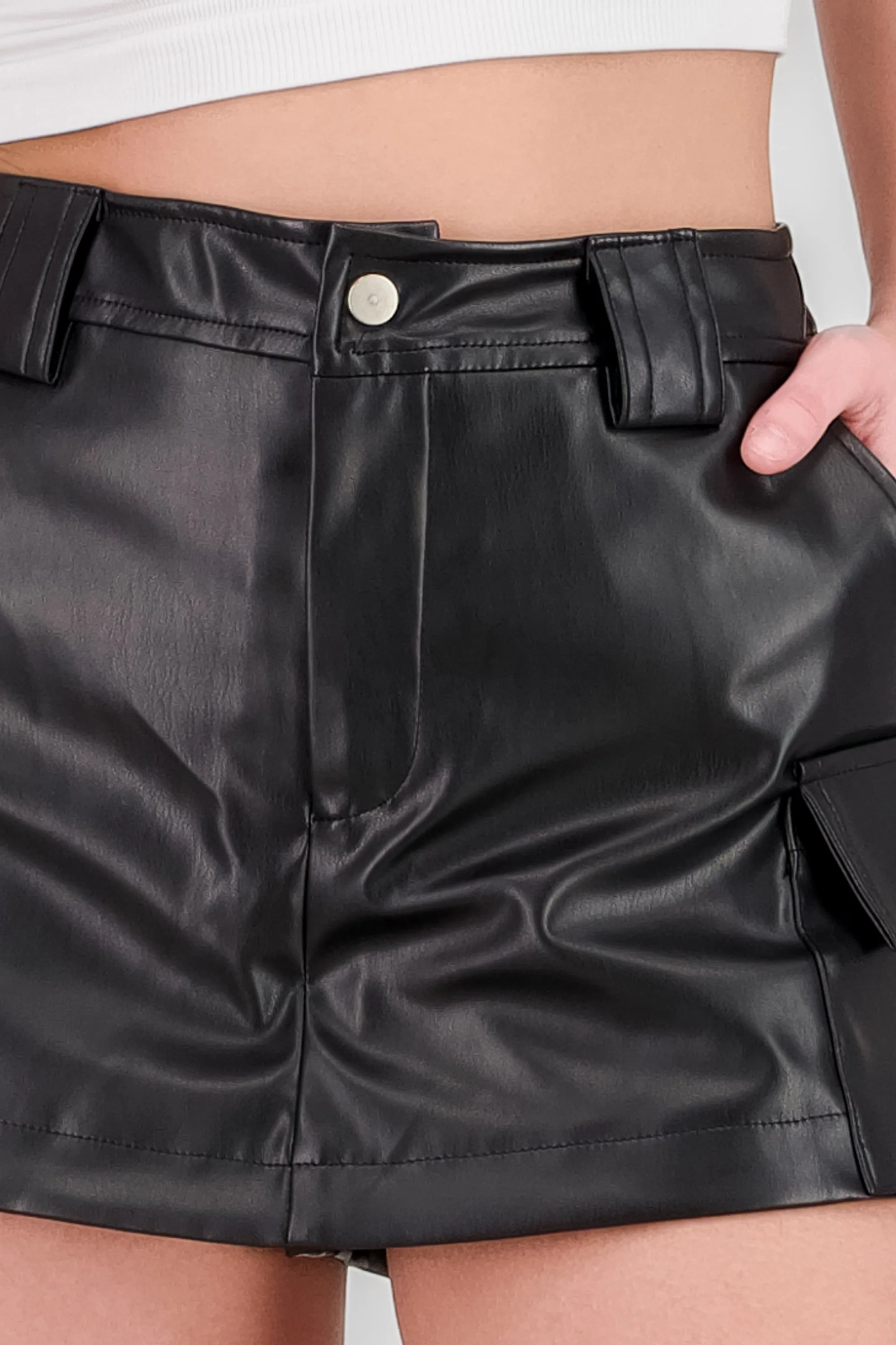 Falda short lisa PU sold by Shasa product image thumbnail 5