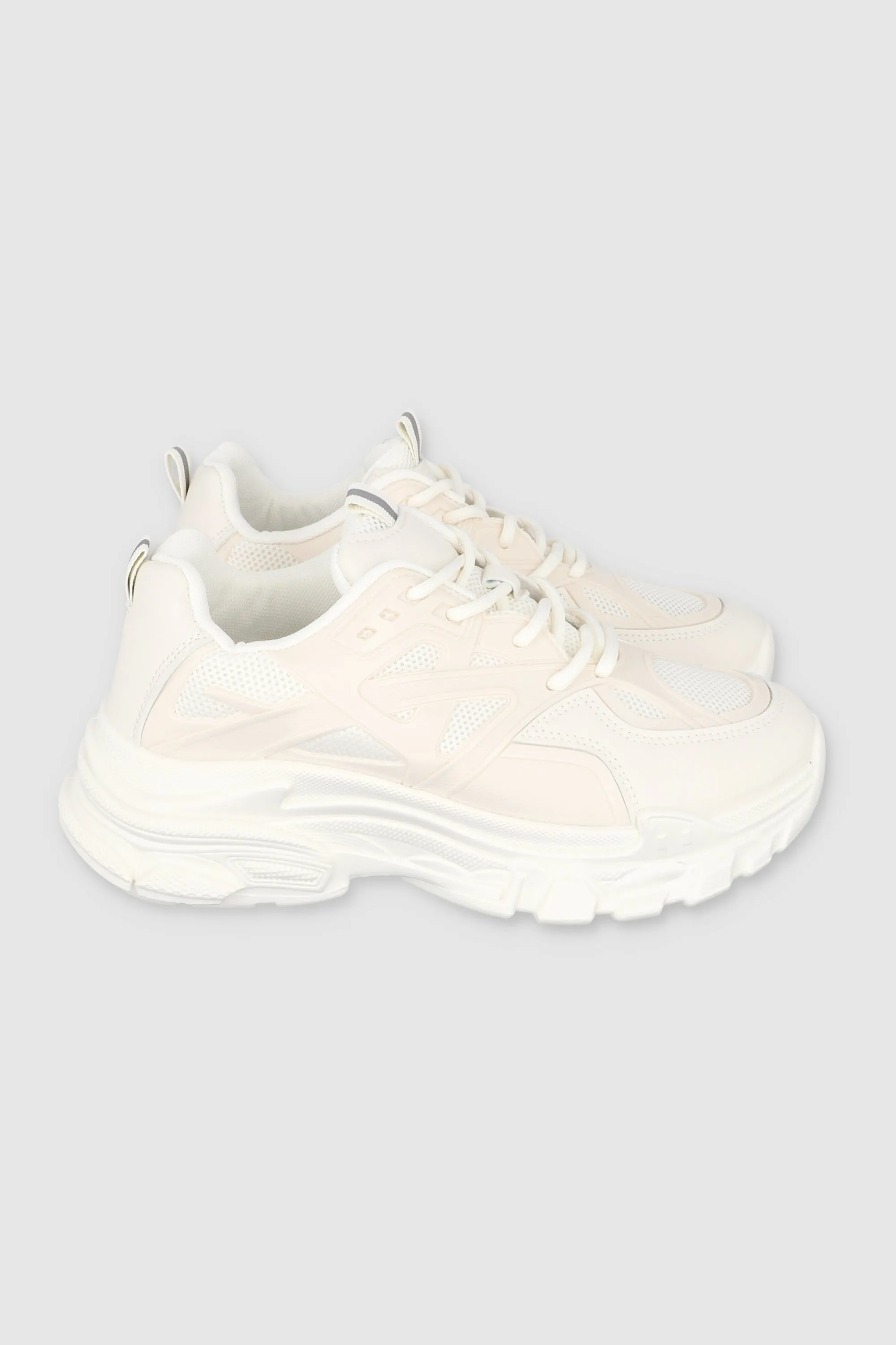 Tenis runner materiales contraste sold by Shasa product image thumbnail 5