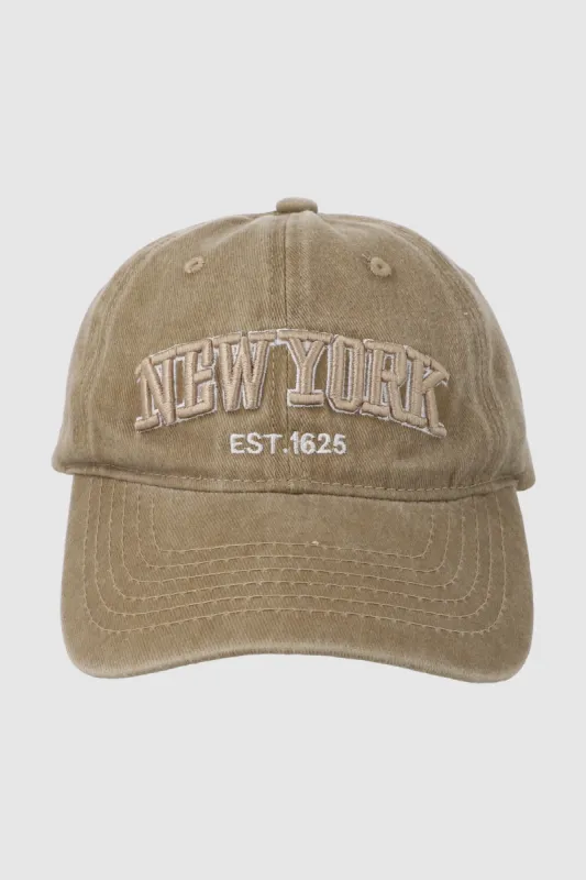 Gorra deshilada new york sold by Shasa