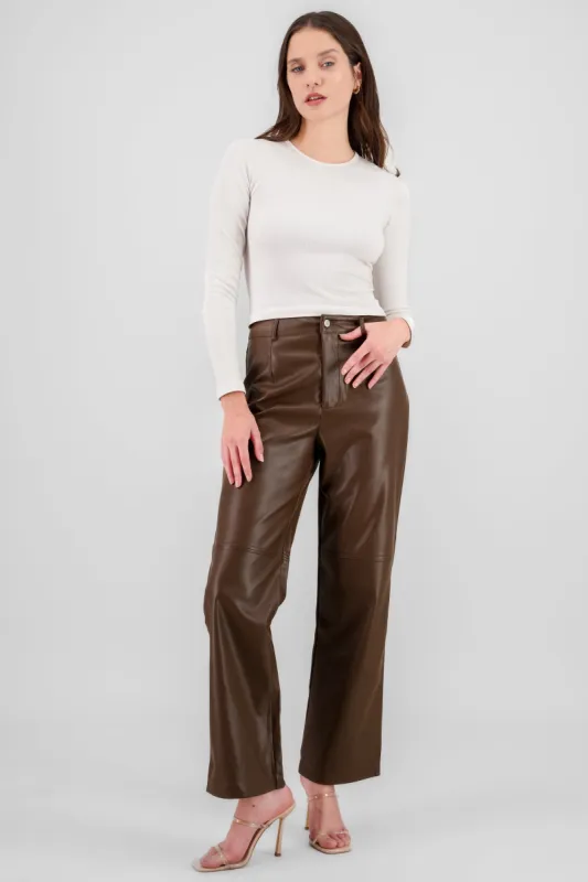 Pantalon amplio pu sold by Shasa