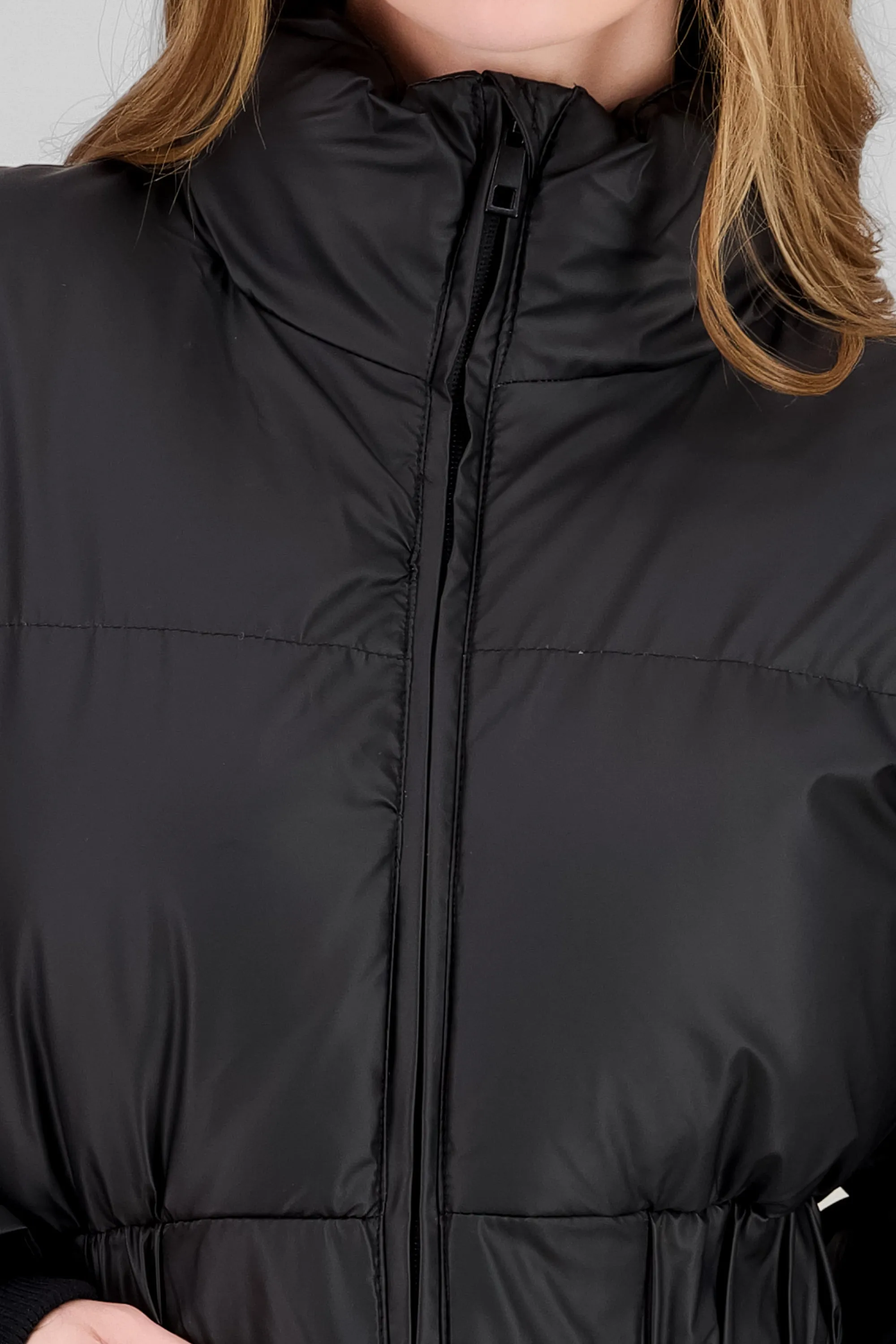 Chamarra crop capitonada sold by Shasa product image thumbnail 5