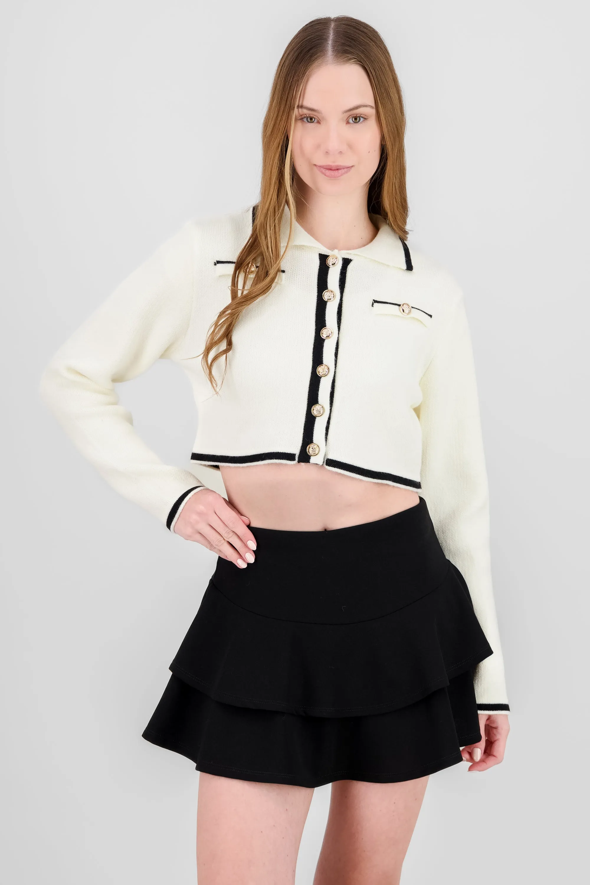 Sueter corto contraste sold by Shasa