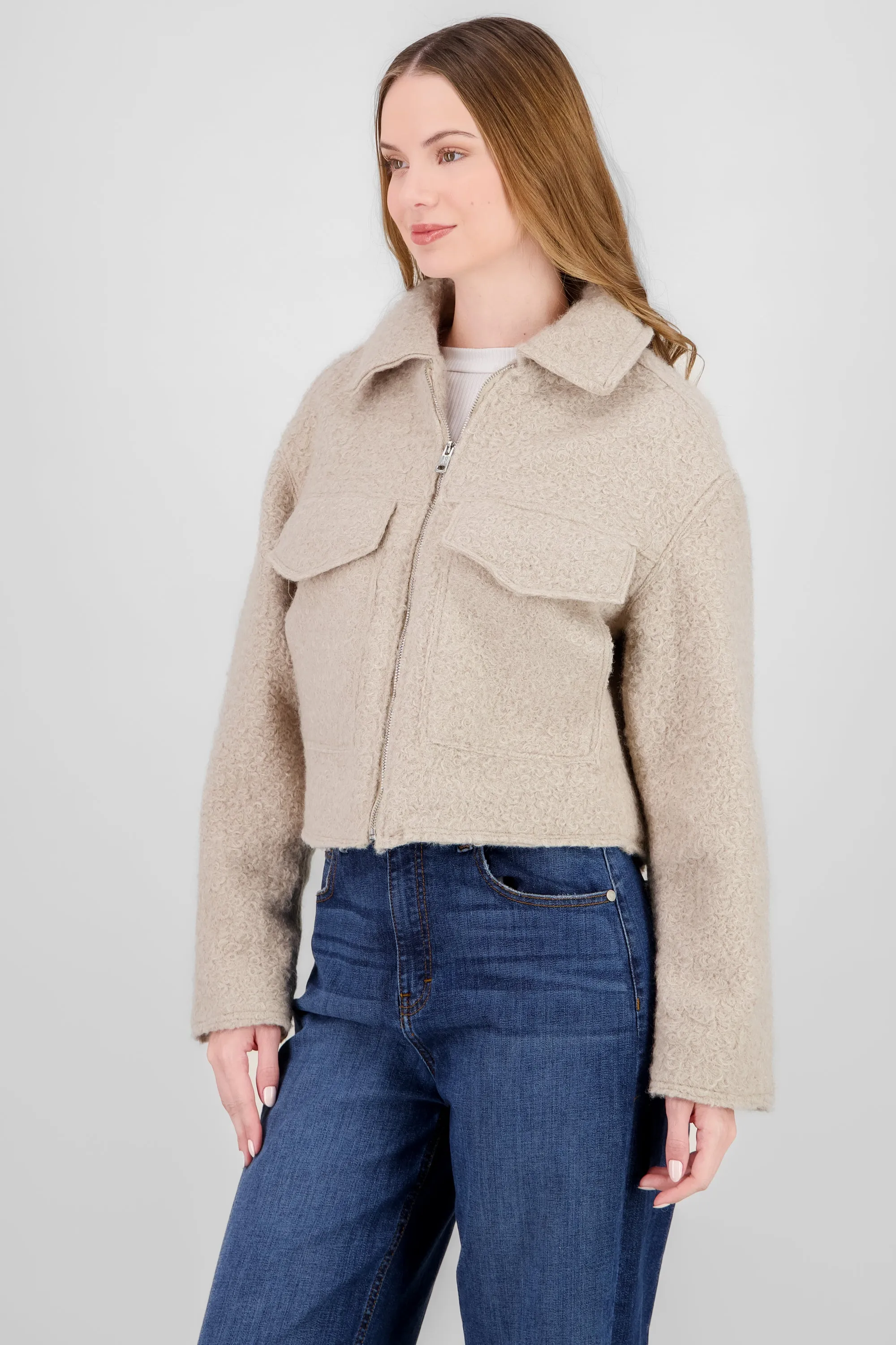 Chamarra corta tipo borrego sold by Shasa product image thumbnail 3