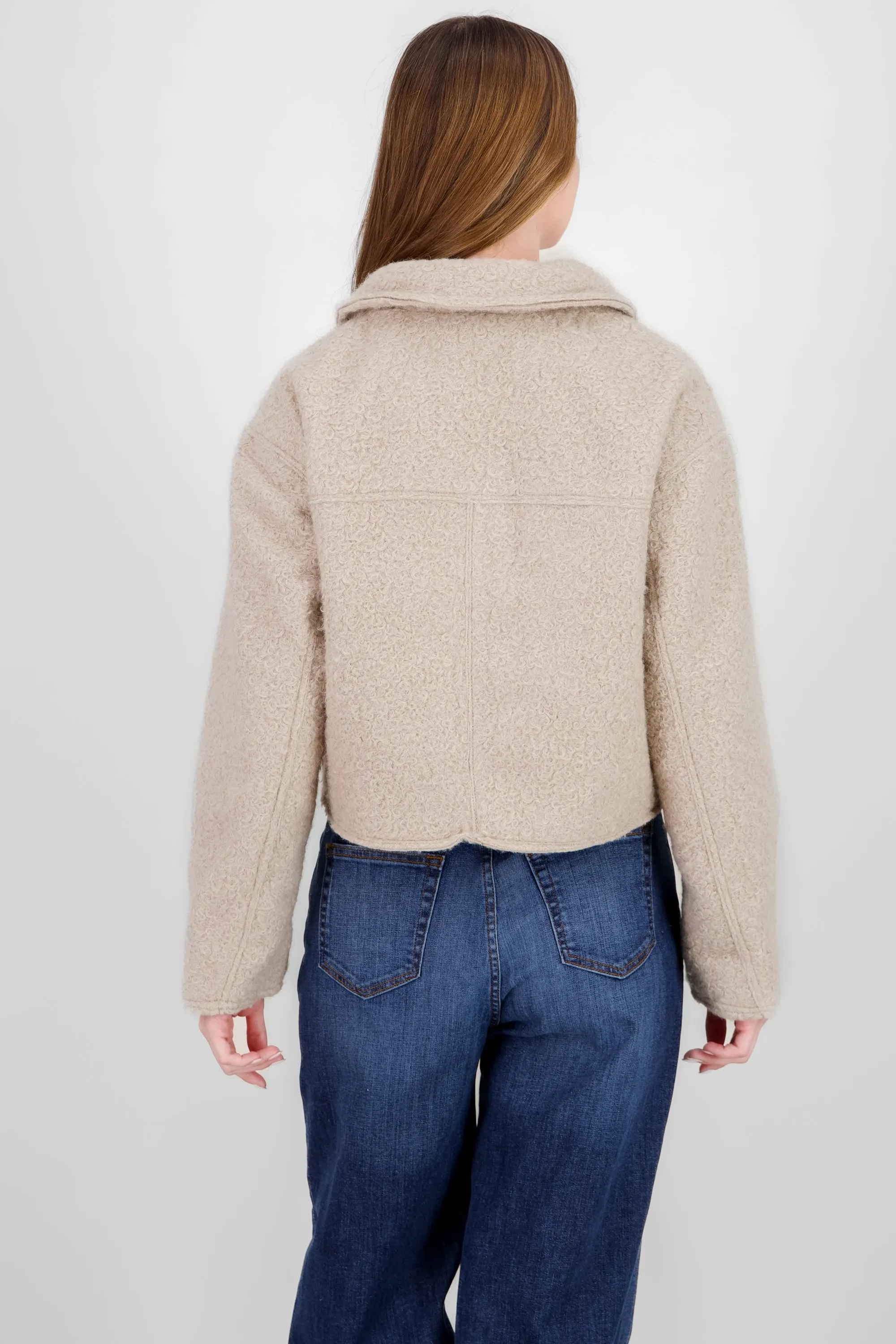 Chamarra corta tipo borrego sold by Shasa product image thumbnail 4