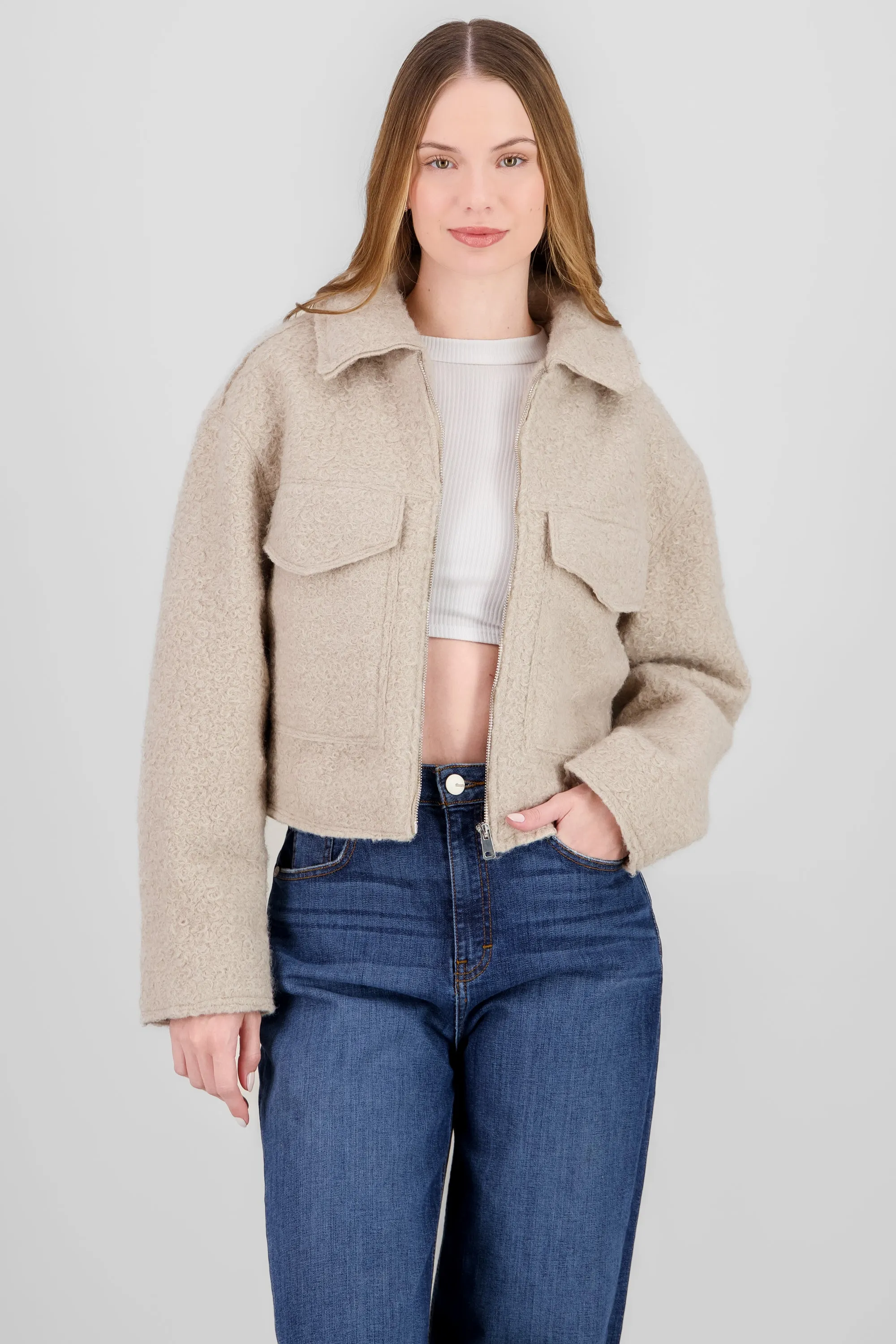 Chamarra corta tipo borrego sold by Shasa