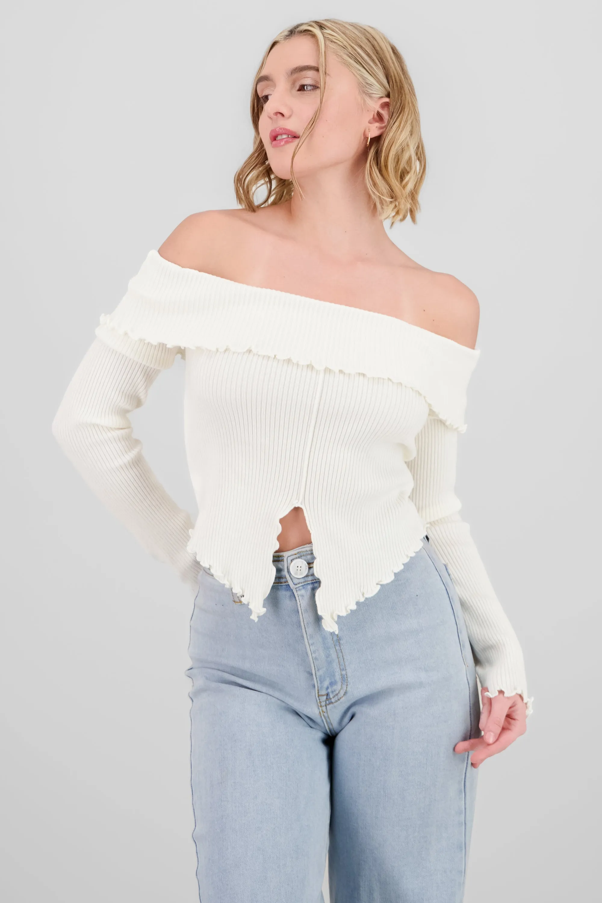 Top off shoulder plisado sold by Shasa product image thumbnail 2