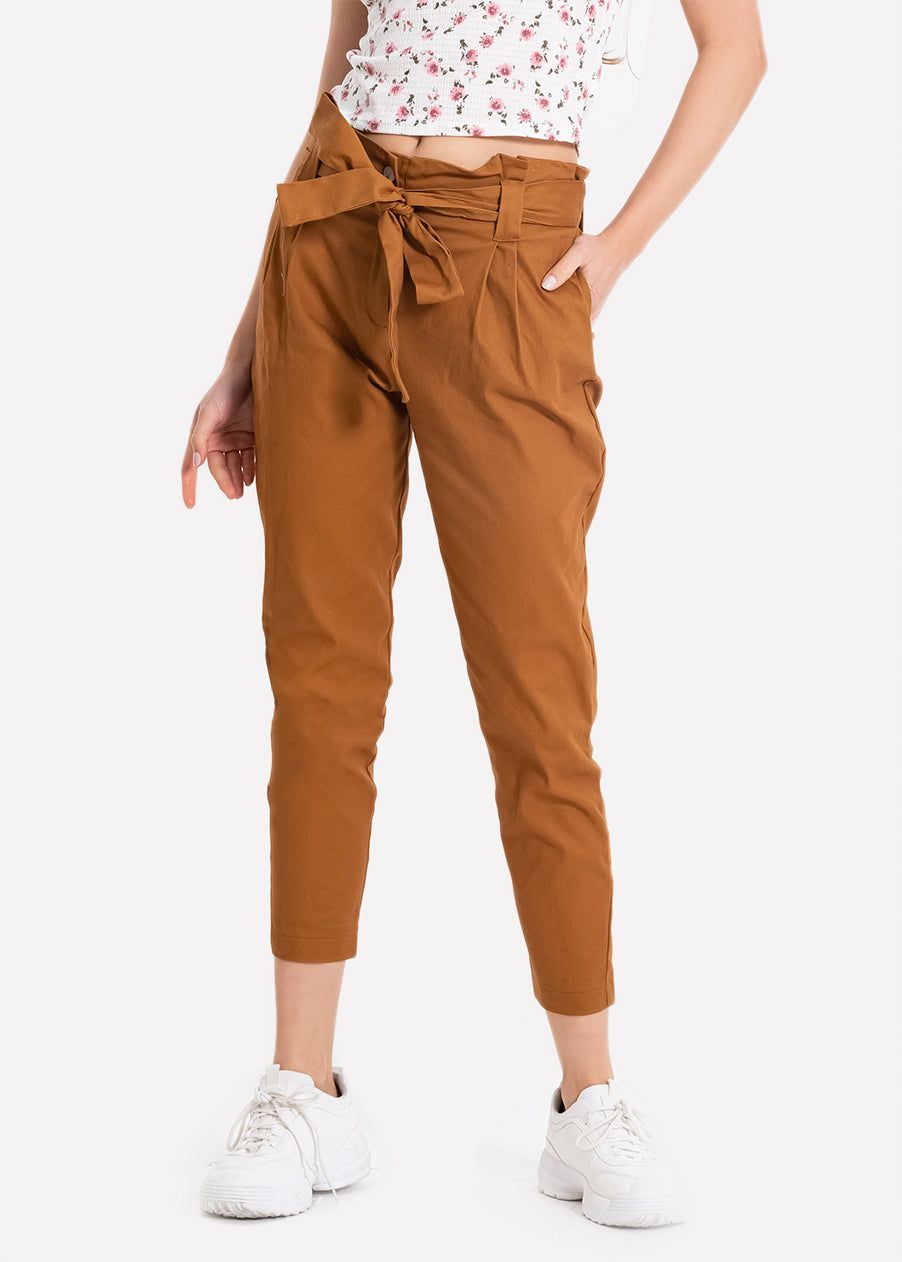 Pantalón paper bag cintura alta cinturón sold by Shasa