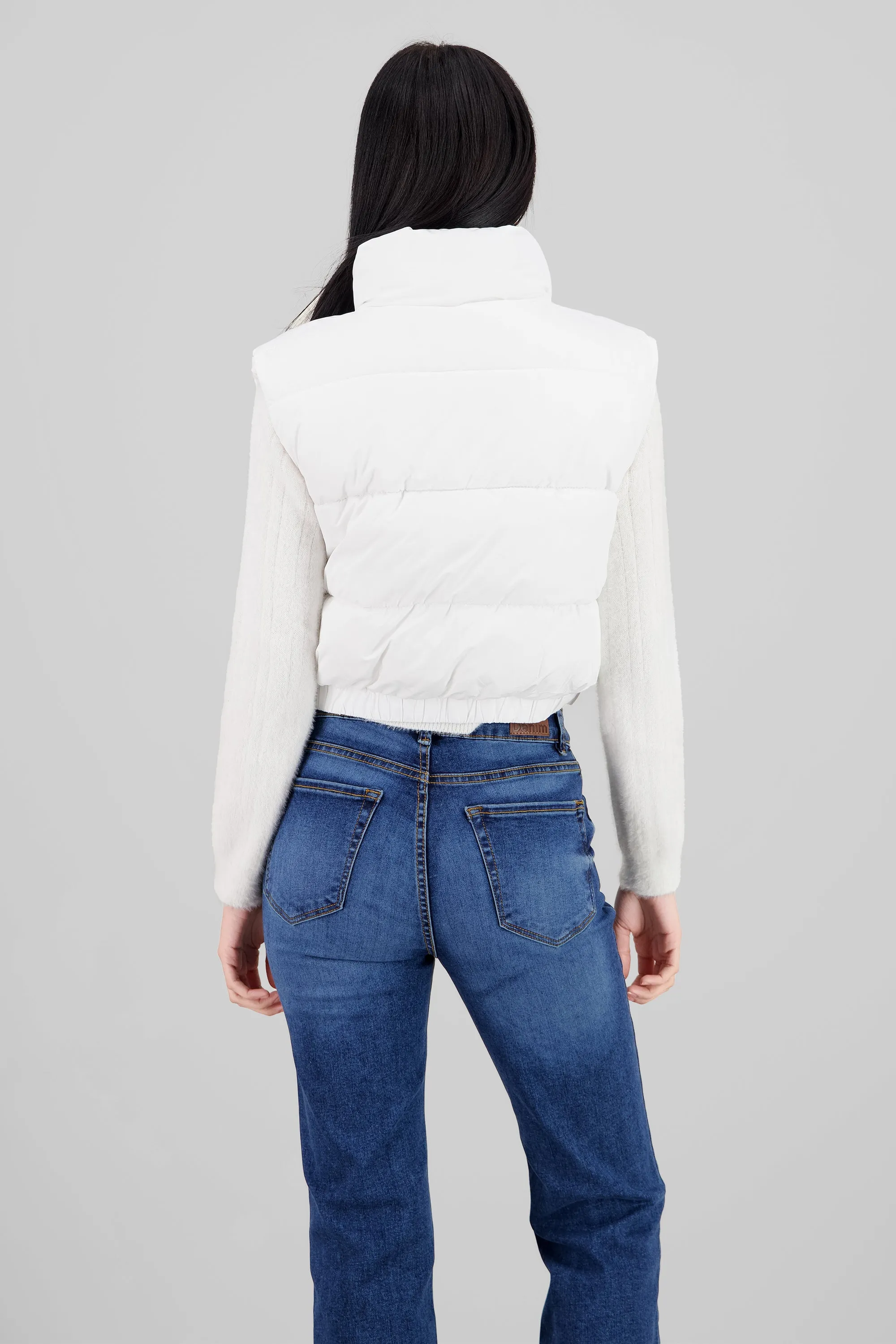 Chaleco capitonado crop sold by Shasa product image thumbnail 4