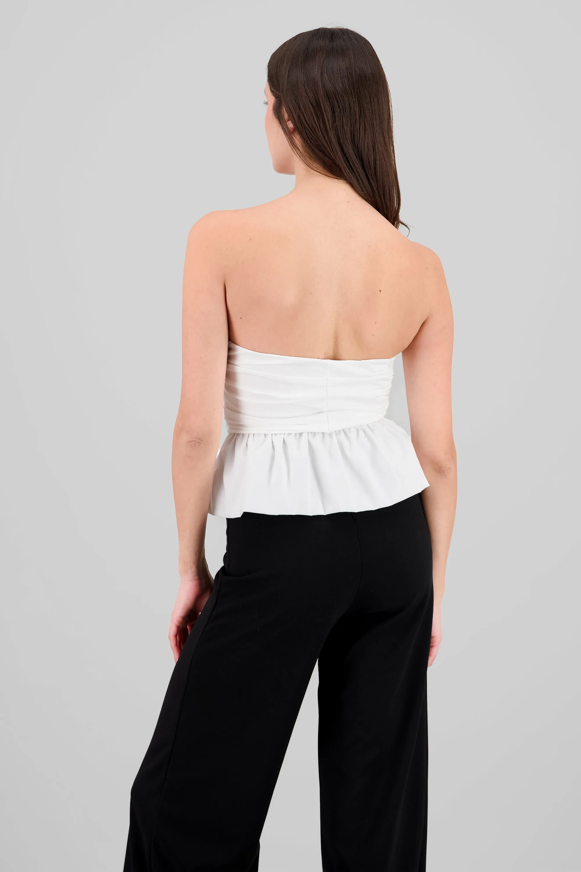 Blusa strapless con volumen liso sold by Shasa product image thumbnail 4