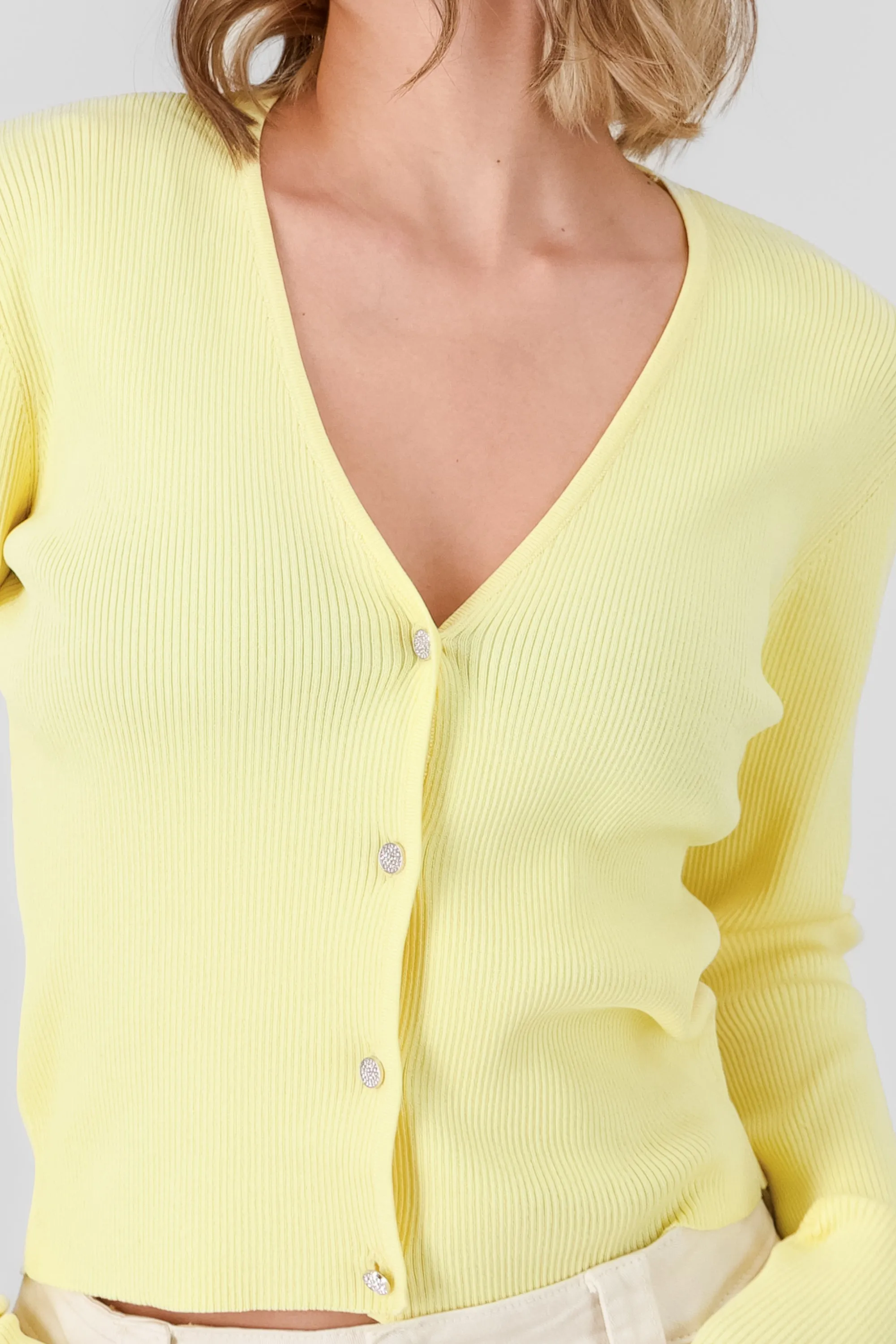 Sueter botones liso sold by Shasa product image thumbnail 5