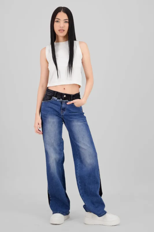 Jeans straight patchwork sold by Shasa