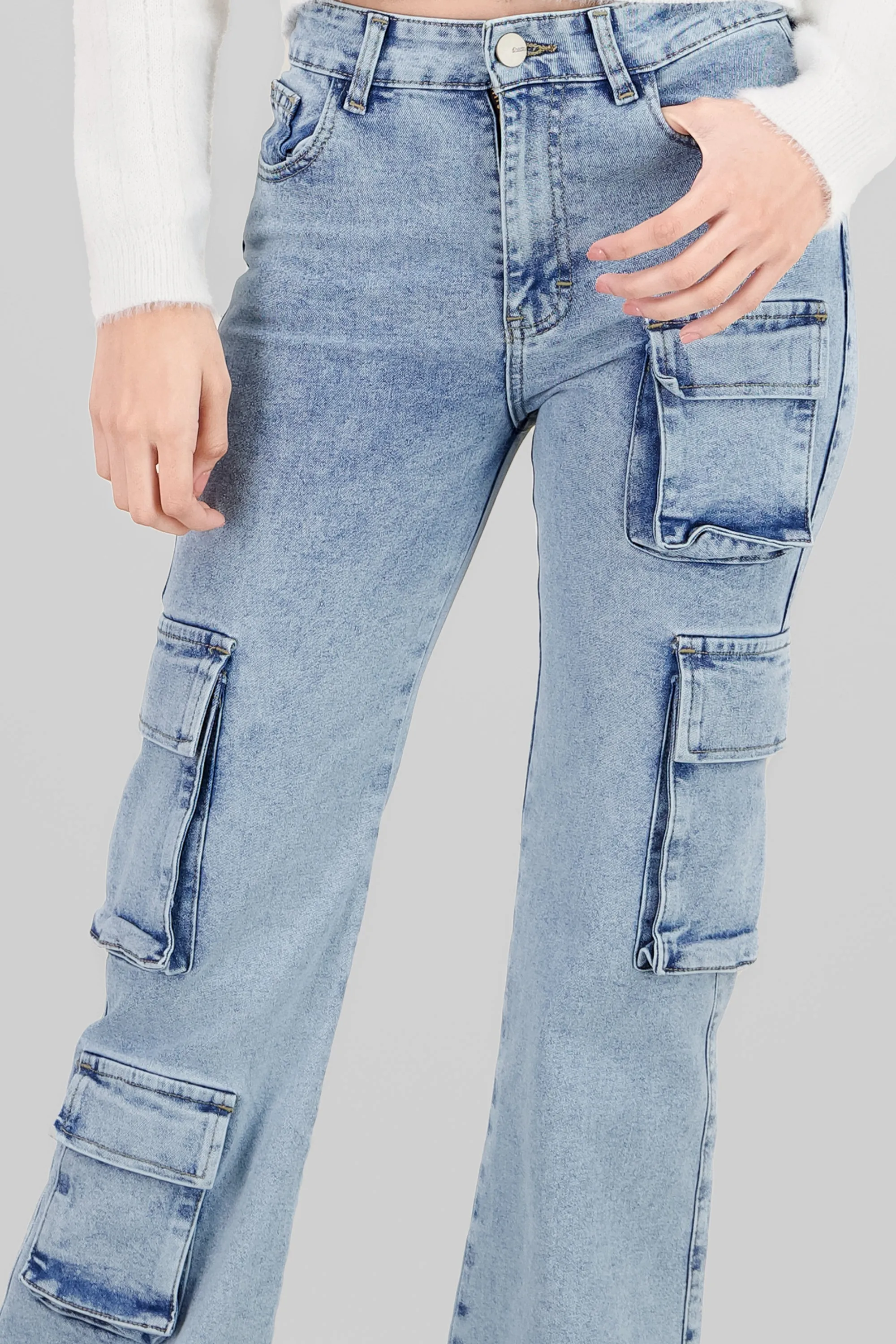 Jeans cargo 4 bolsas asimétrico sold by Shasa product image thumbnail 5