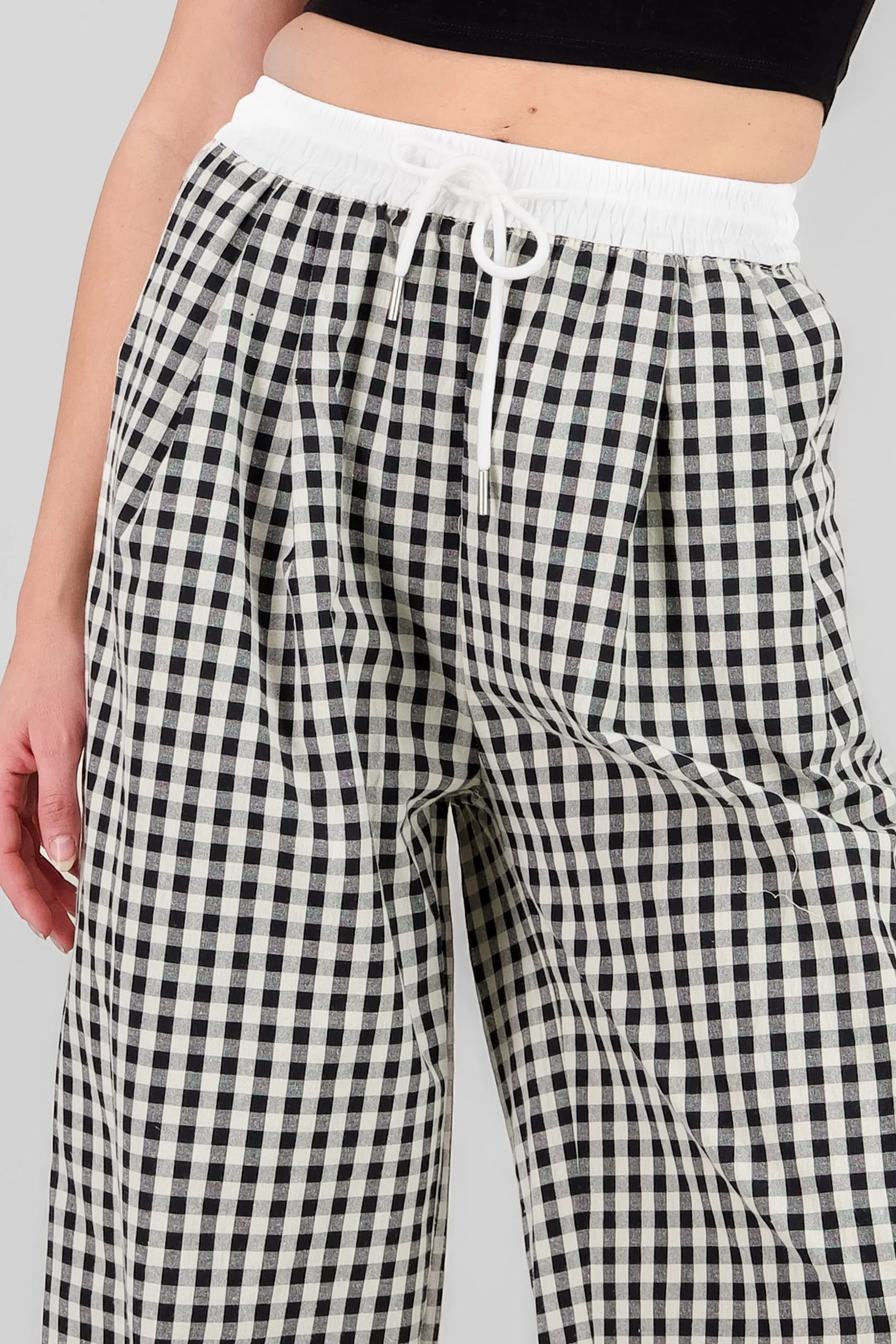 Pantalon recto mini cuadros sold by Shasa product image thumbnail 5