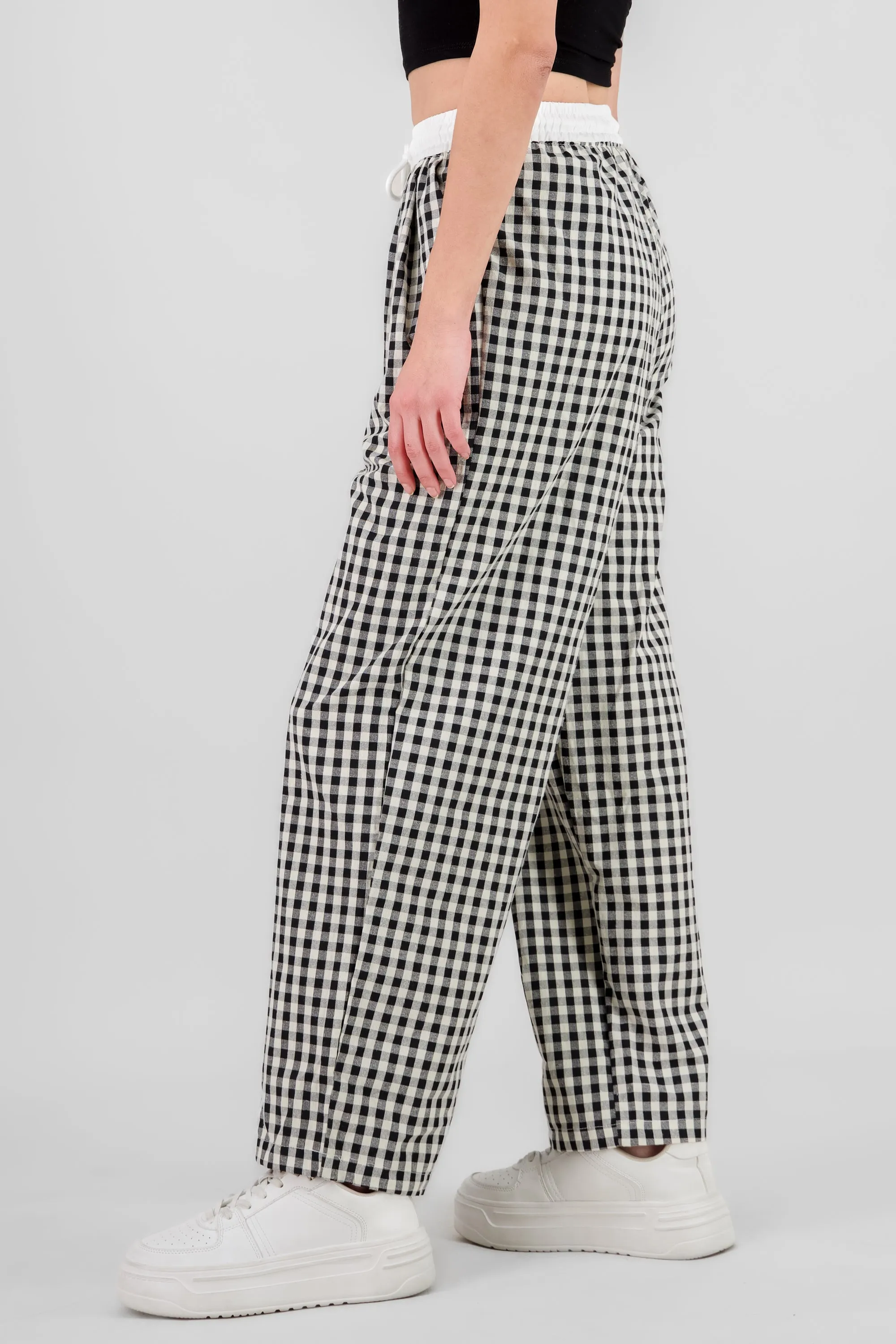 Pantalon recto mini cuadros sold by Shasa product image thumbnail 3