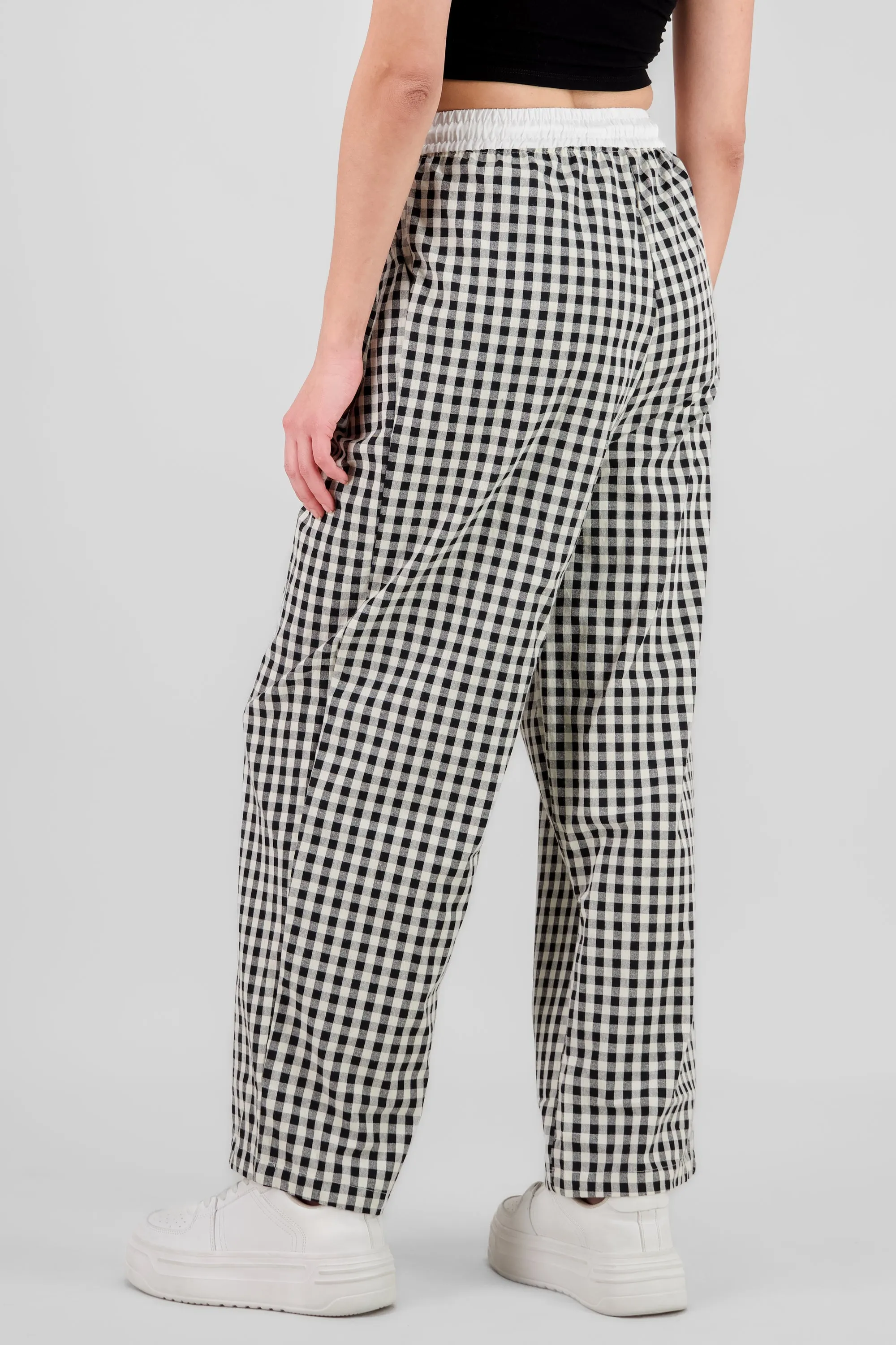 Pantalon recto mini cuadros sold by Shasa product image thumbnail 4