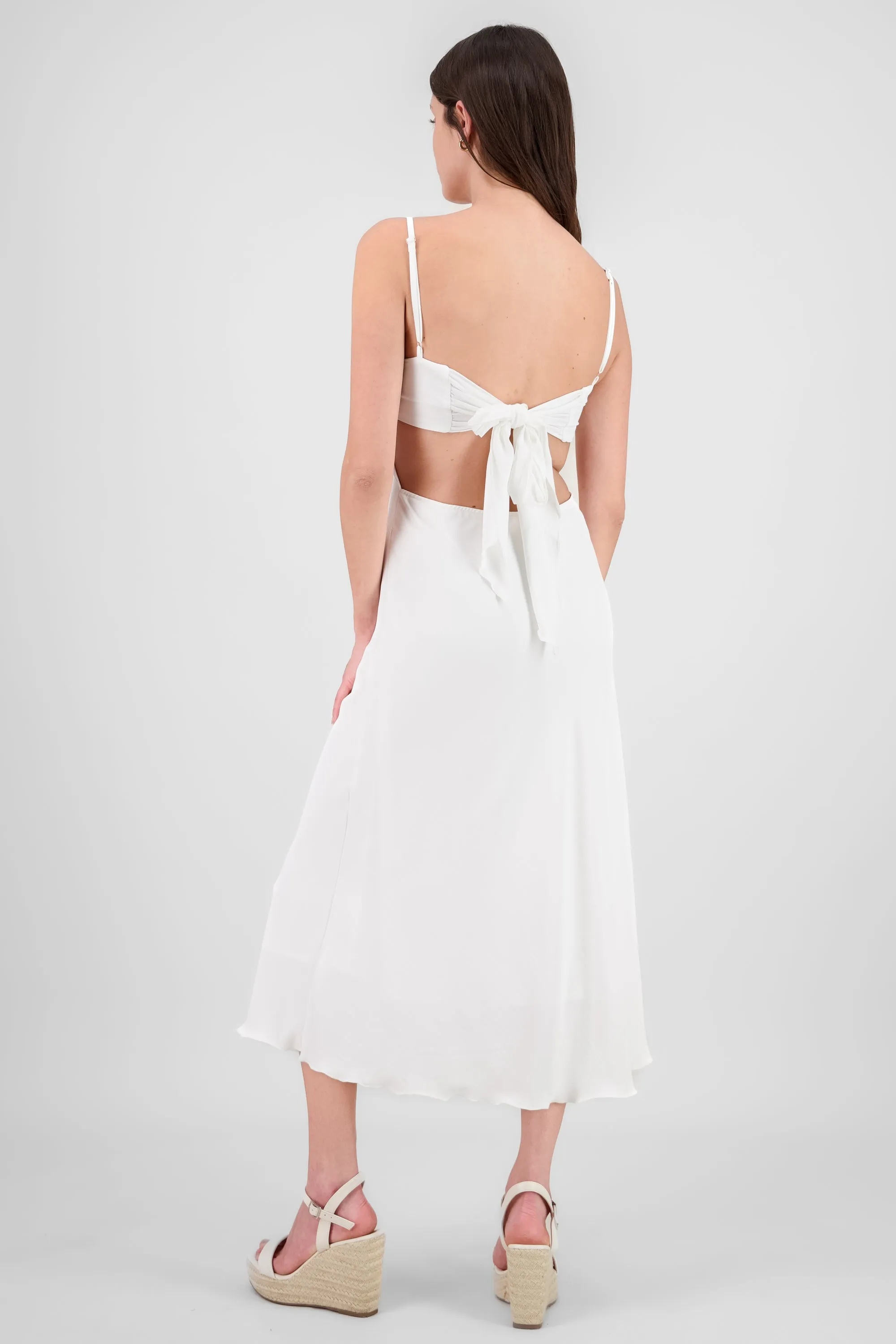 Vestido maxi ligero detalle espalda sold by Shasa product image thumbnail 4