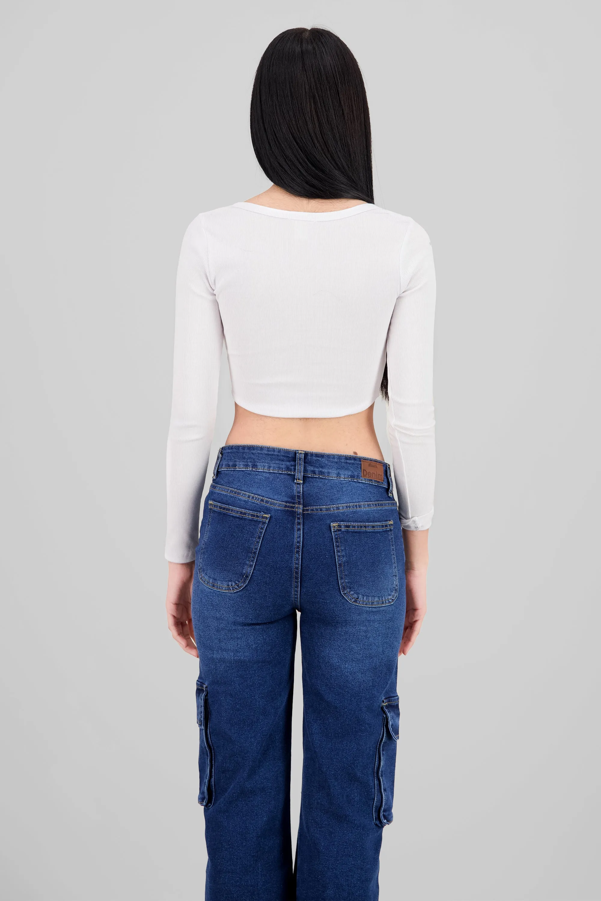 Top manga larga escote cuadrado con broches sold by Shasa product image thumbnail 4