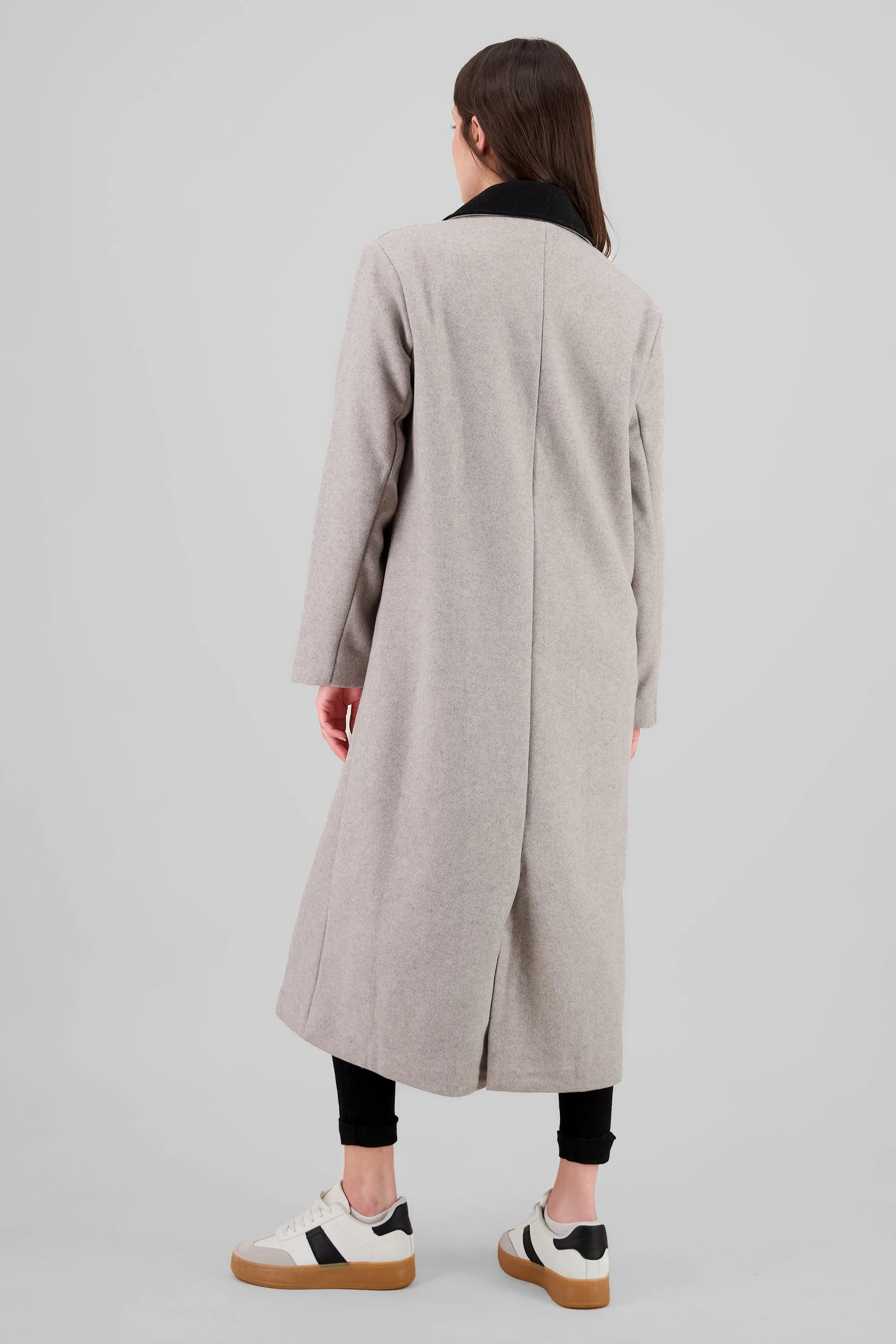 Abrigo largo cuello contraste sold by Shasa product image thumbnail 4