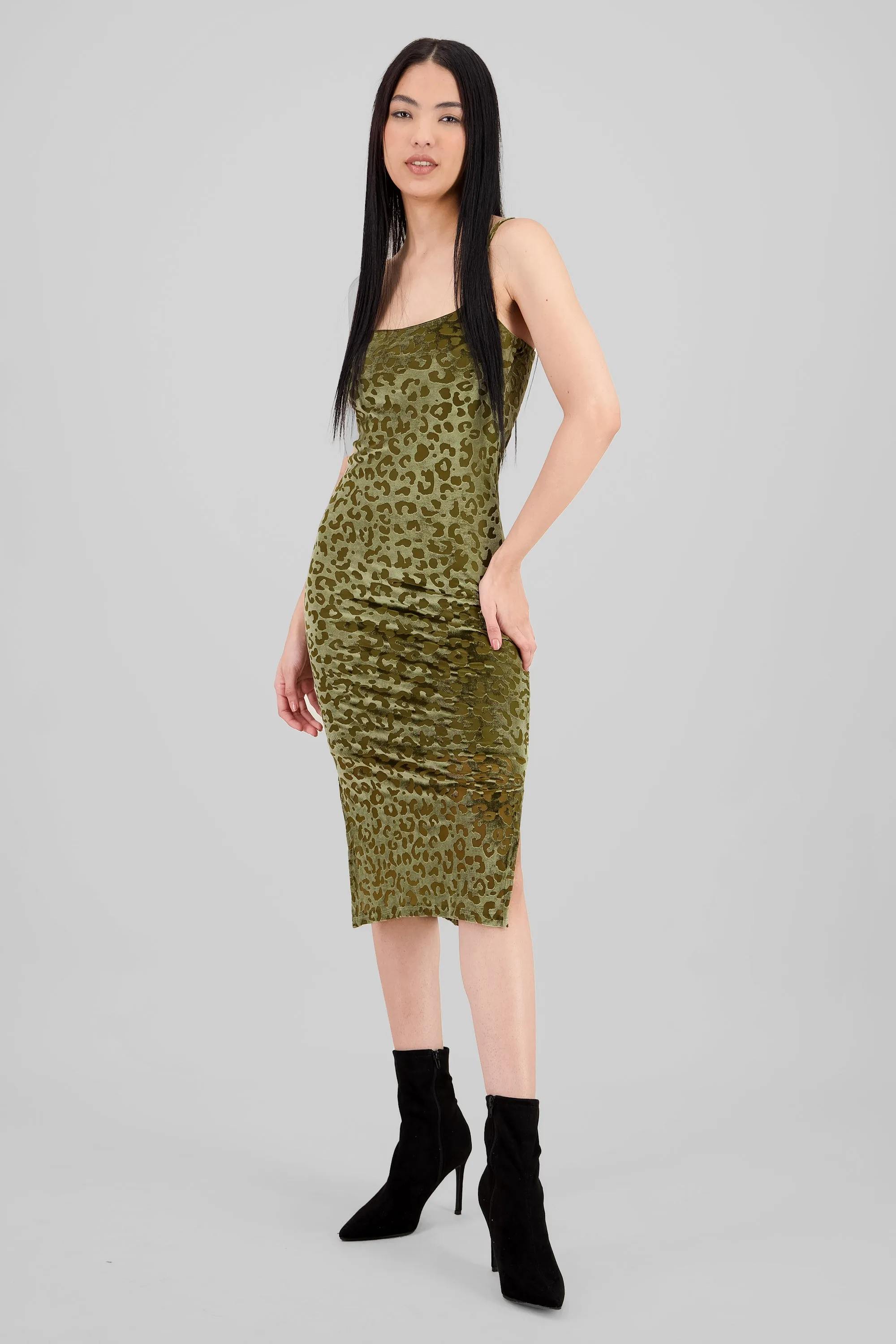 Vestido tirantes animal print velvet sold by Shasa product image thumbnail 2