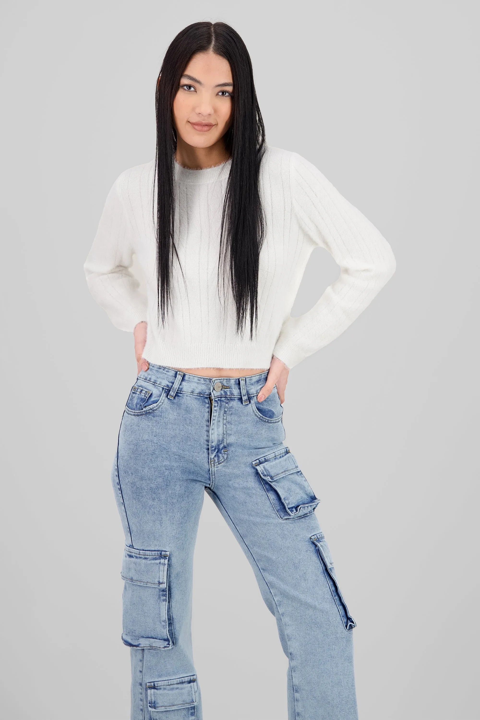 Sueterliso oversize sold by Shasa product image thumbnail 2